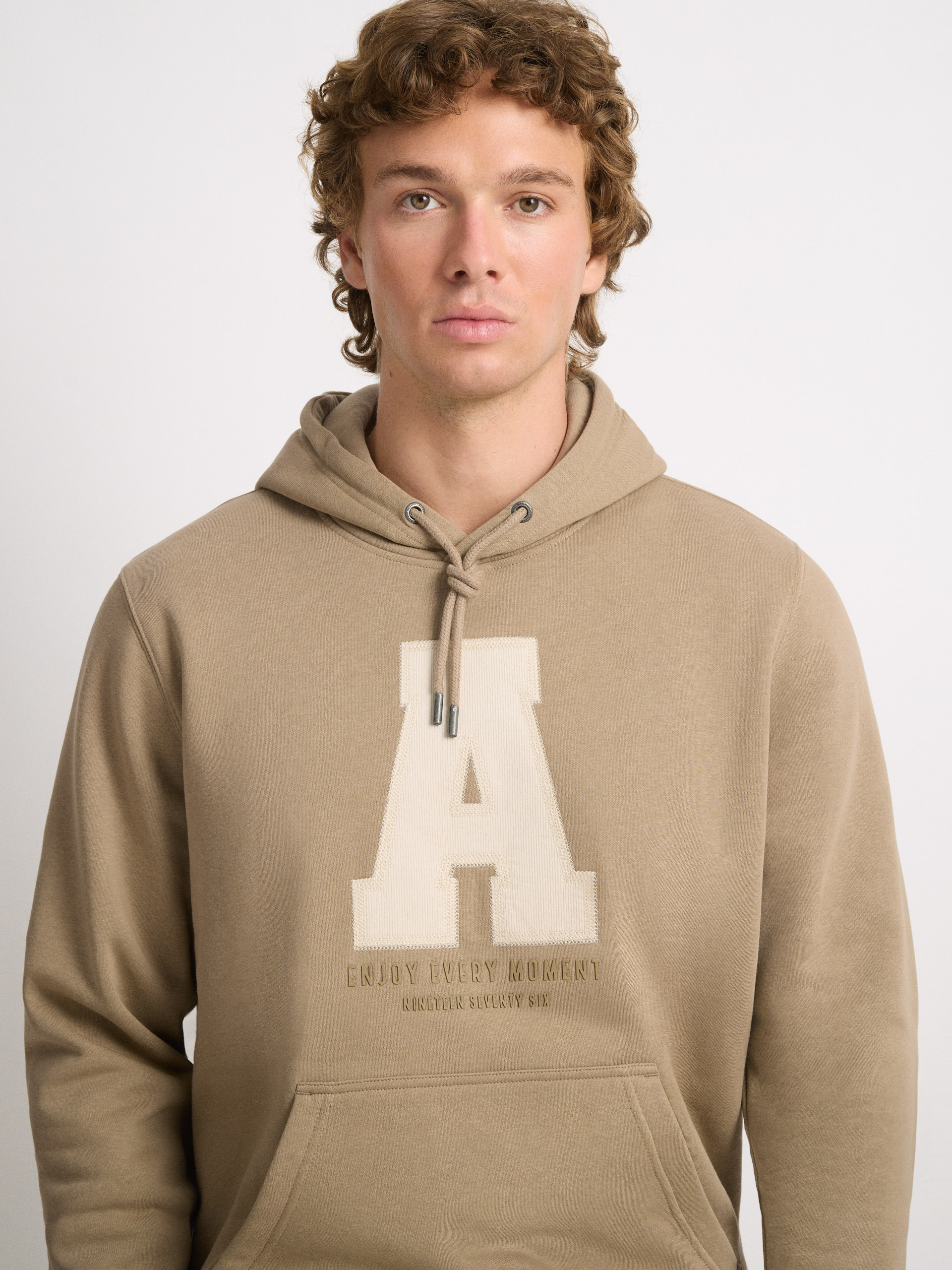SUDADERA MOMENT