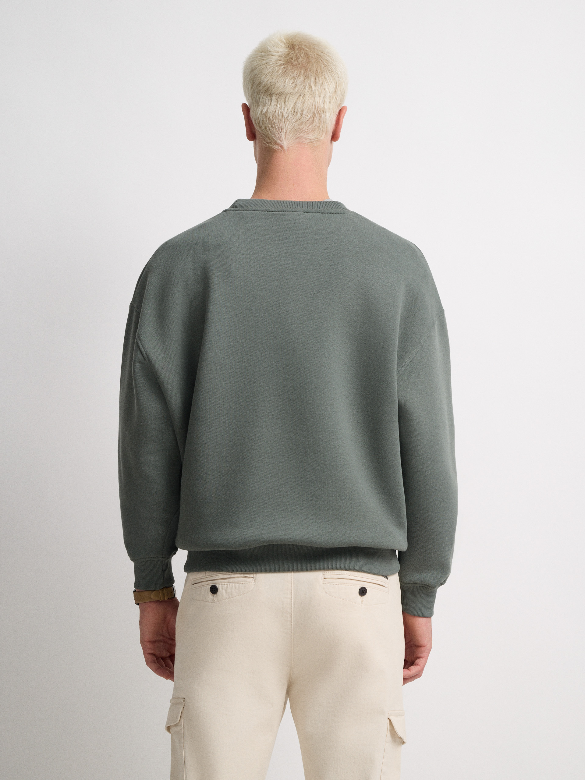 SUDADERA BASICA OVERSIZE