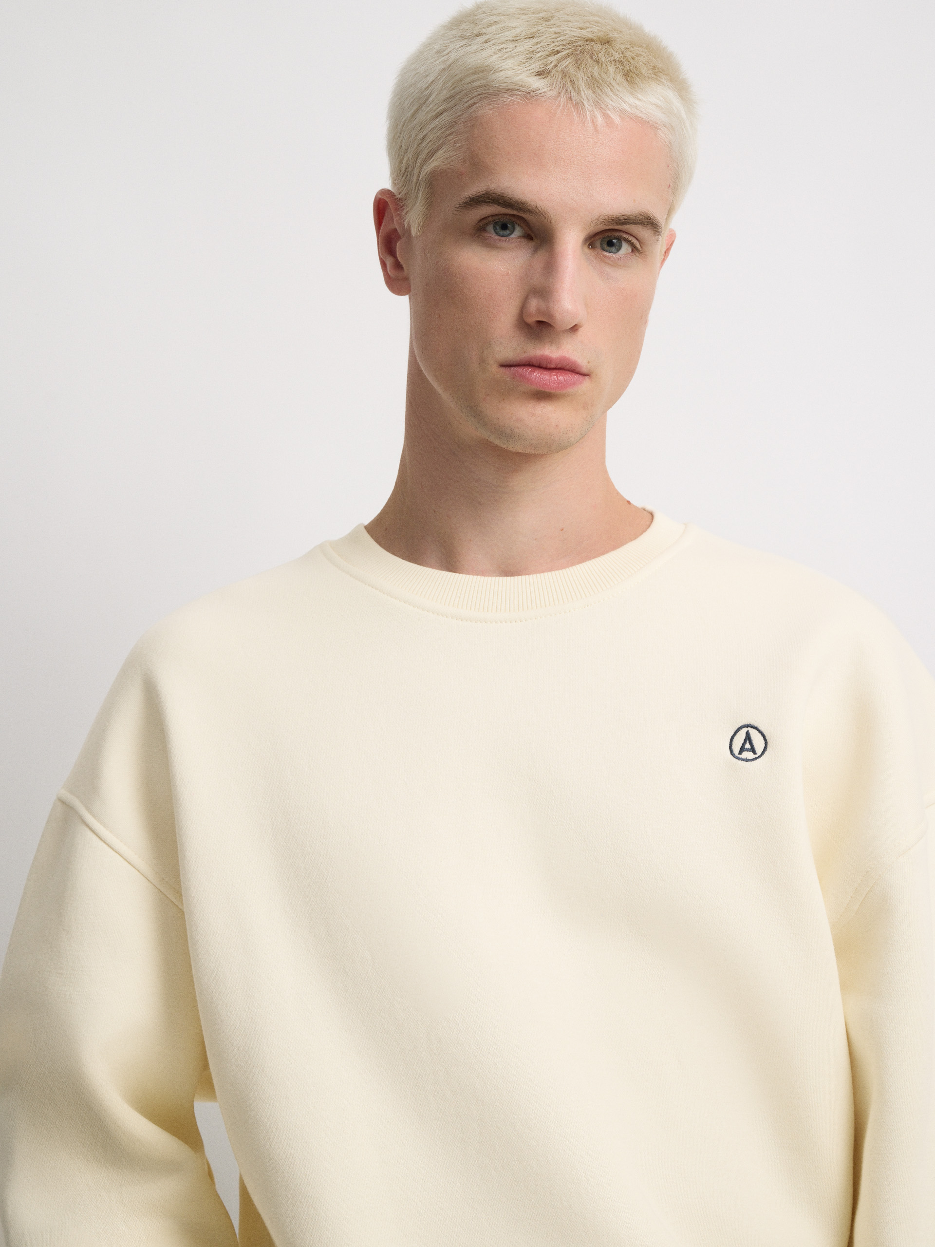 SUDADERA BASICA OVERSIZE