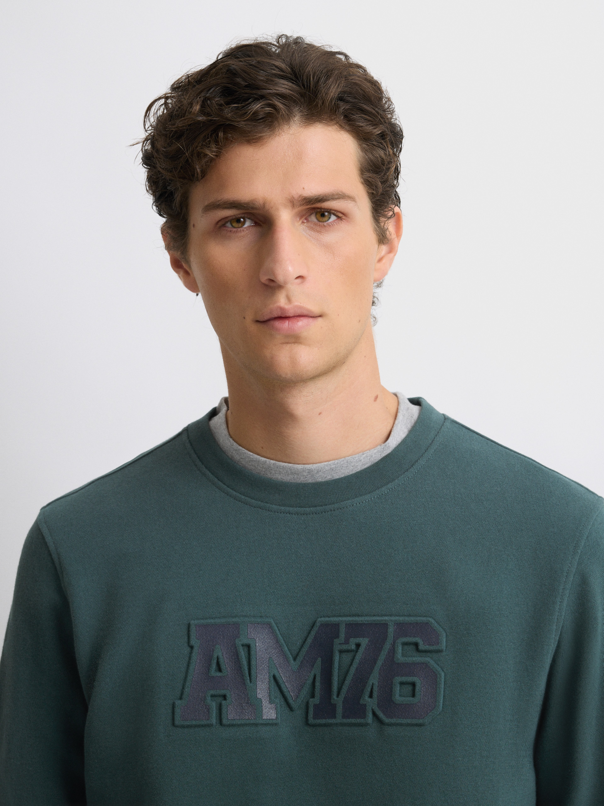 SUDADERA OFFICIAL