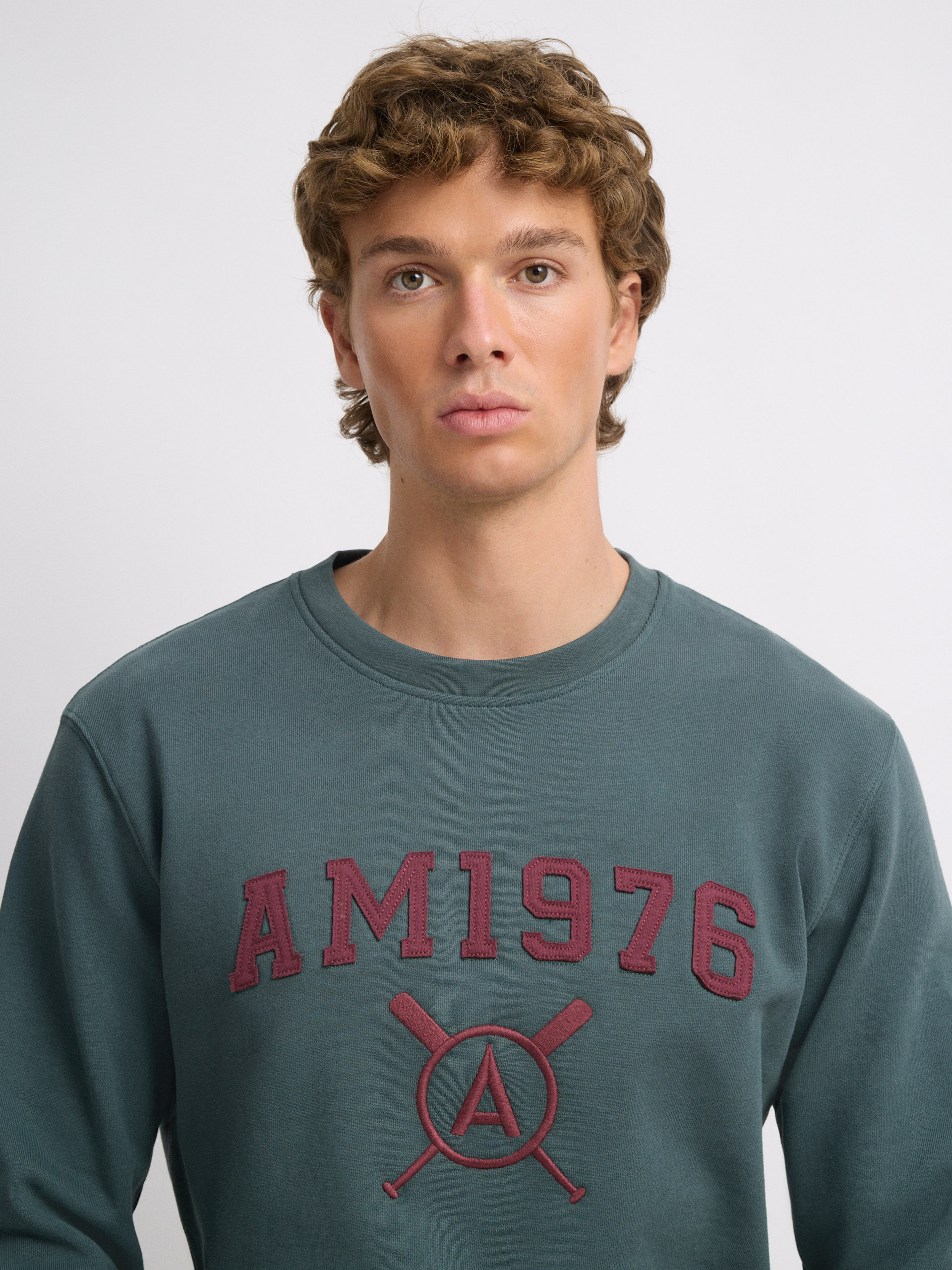 SUDADERA PATCH