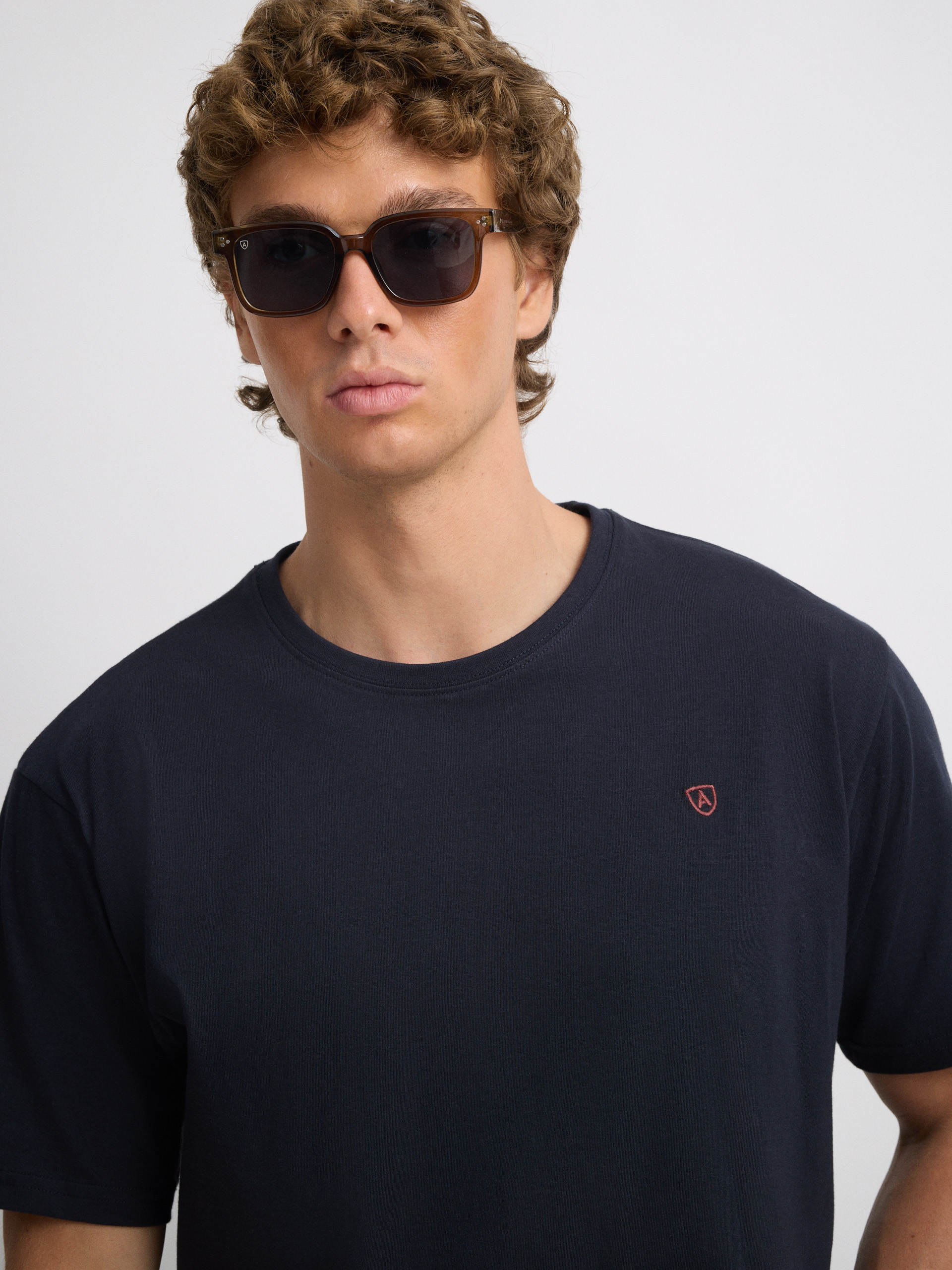 CAMISETA BASICA