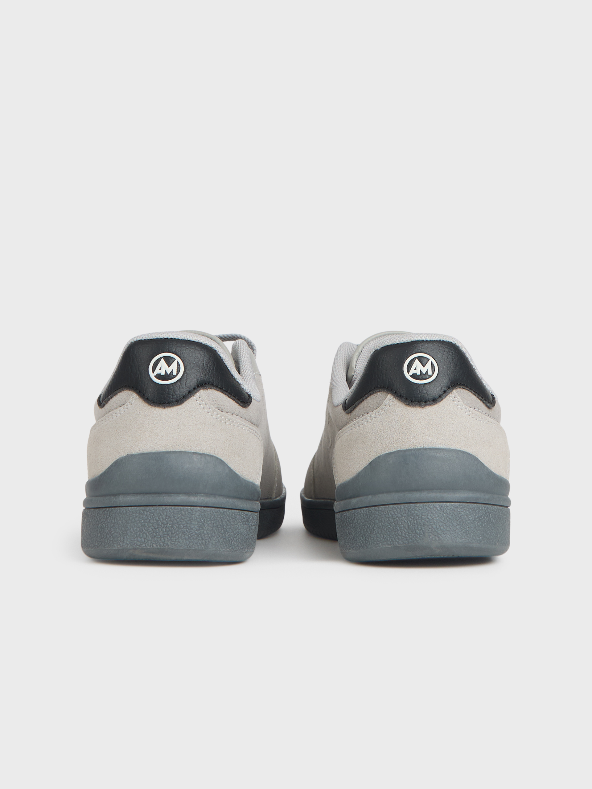 SNEAKERS VARSITY
