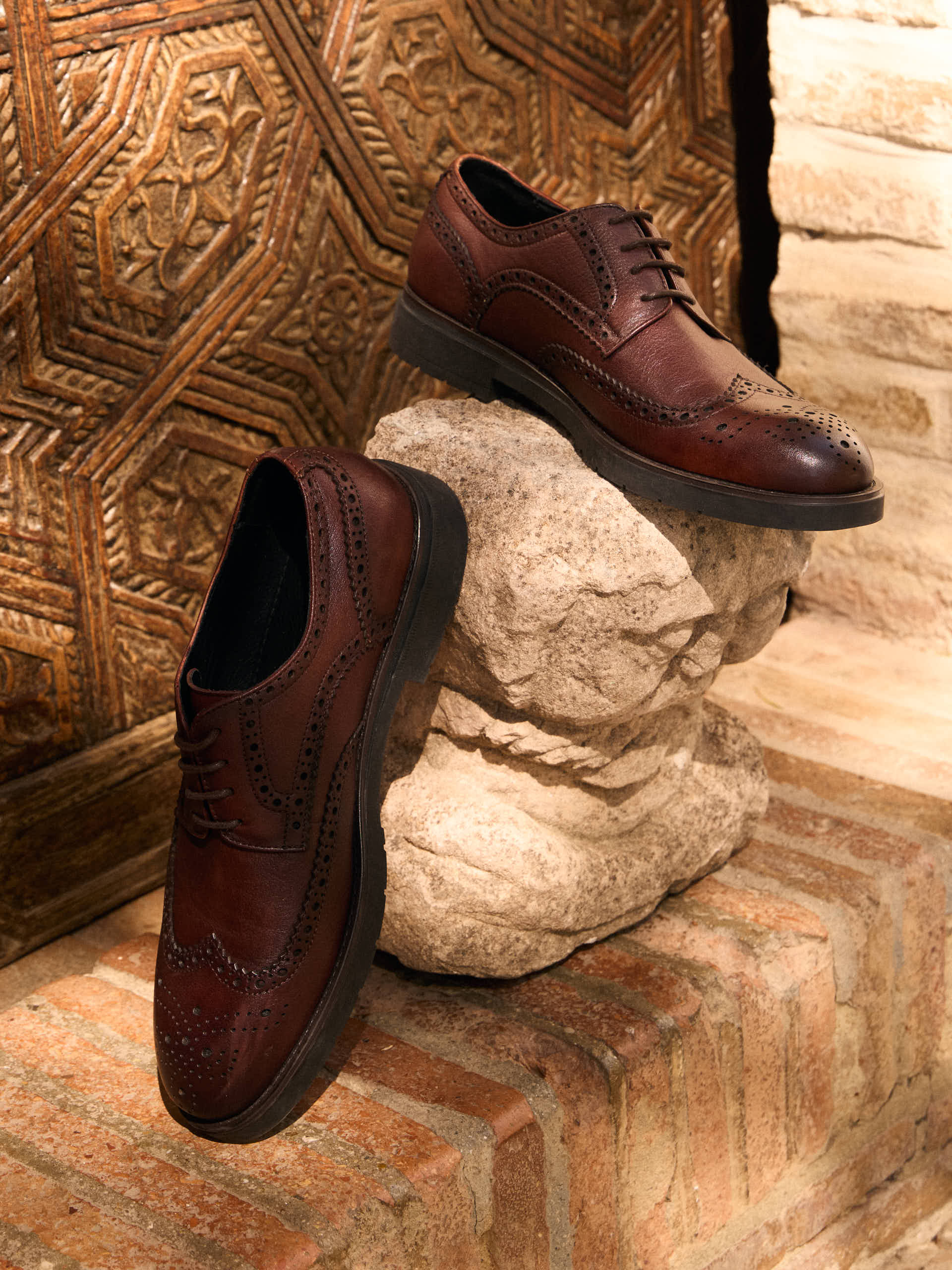 BLUCHER PICADO PIEL MARRÓN