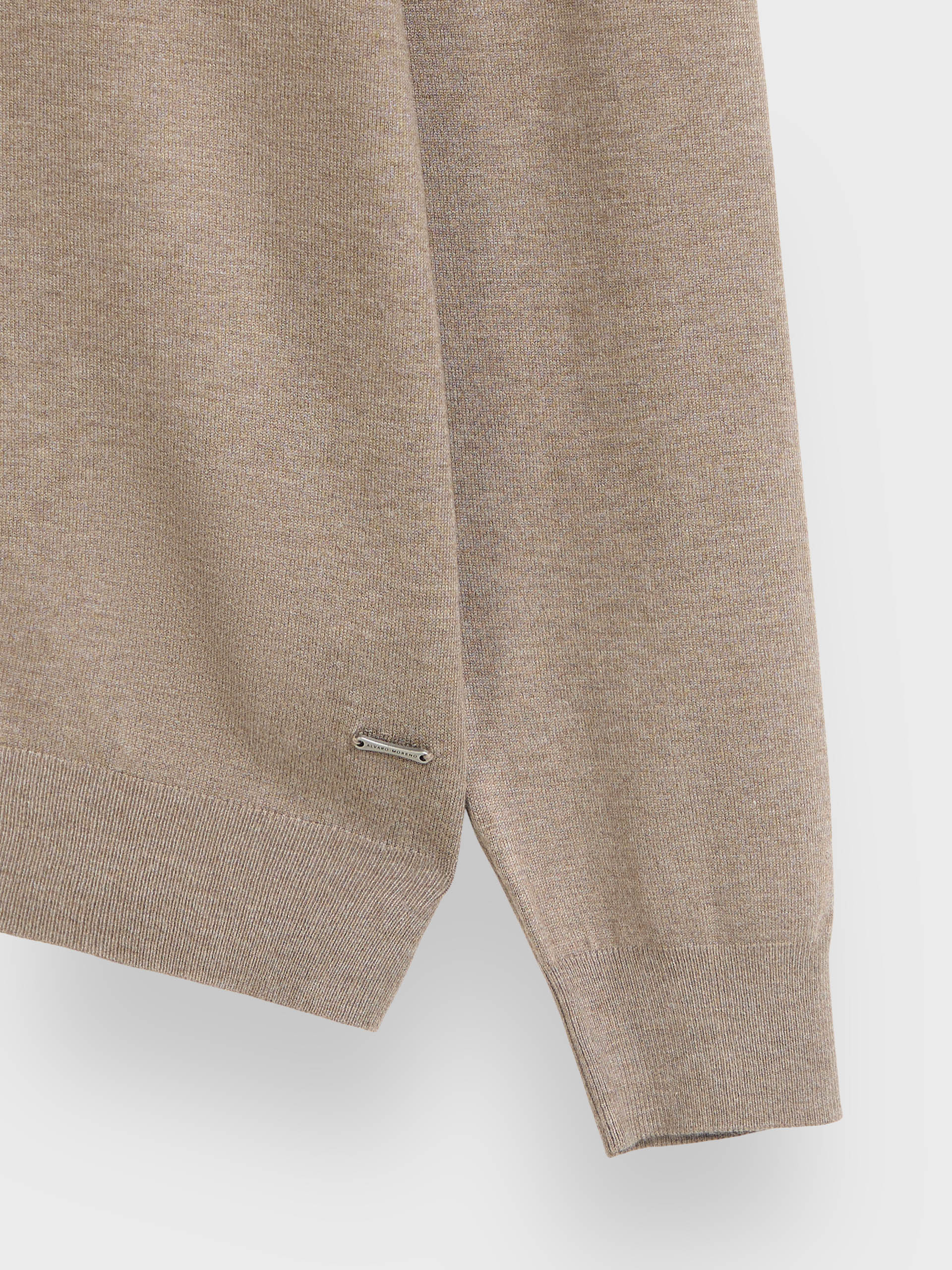 JERSEY CUELLO VUELTO