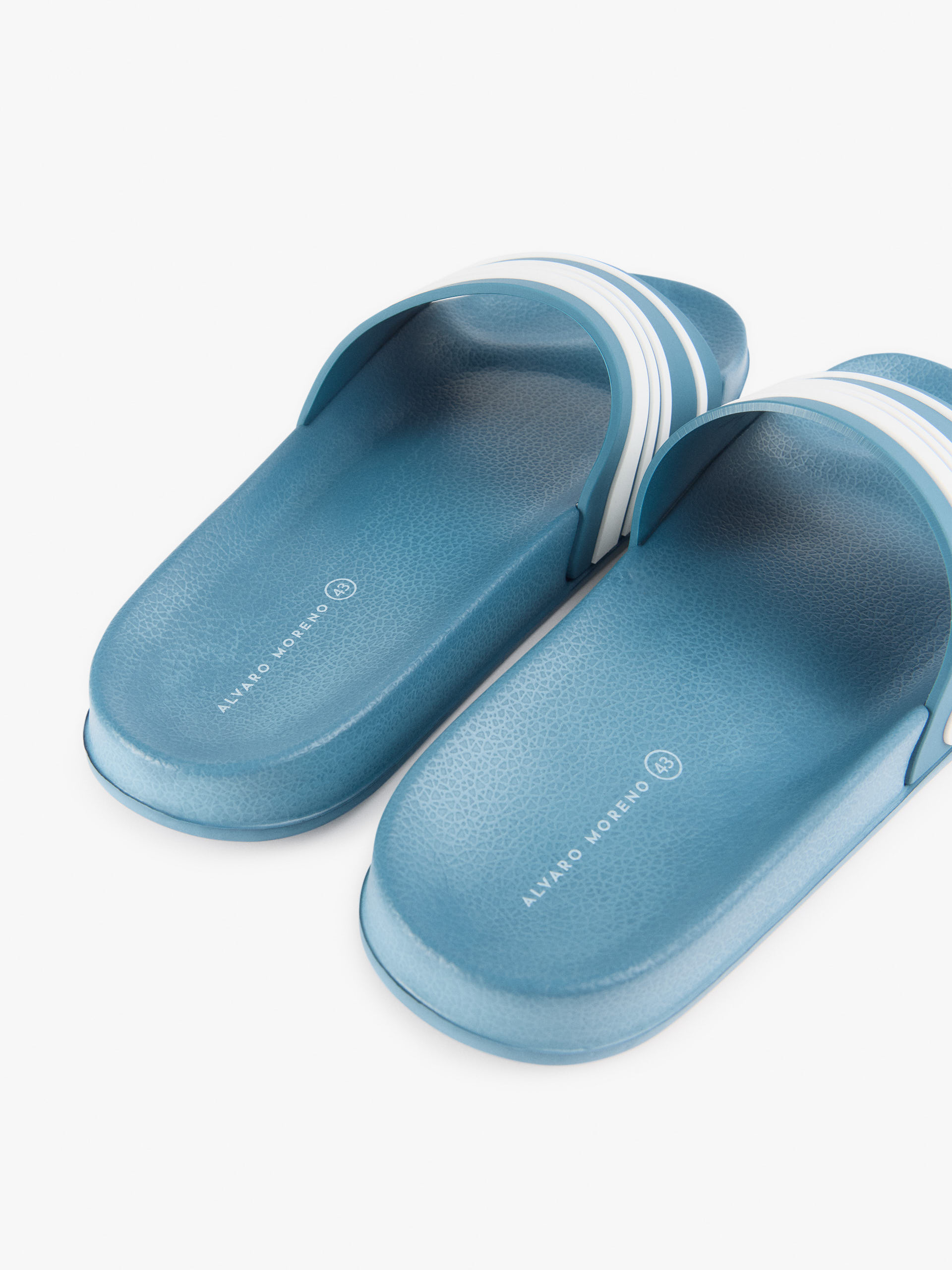 CHANCLAS POOL