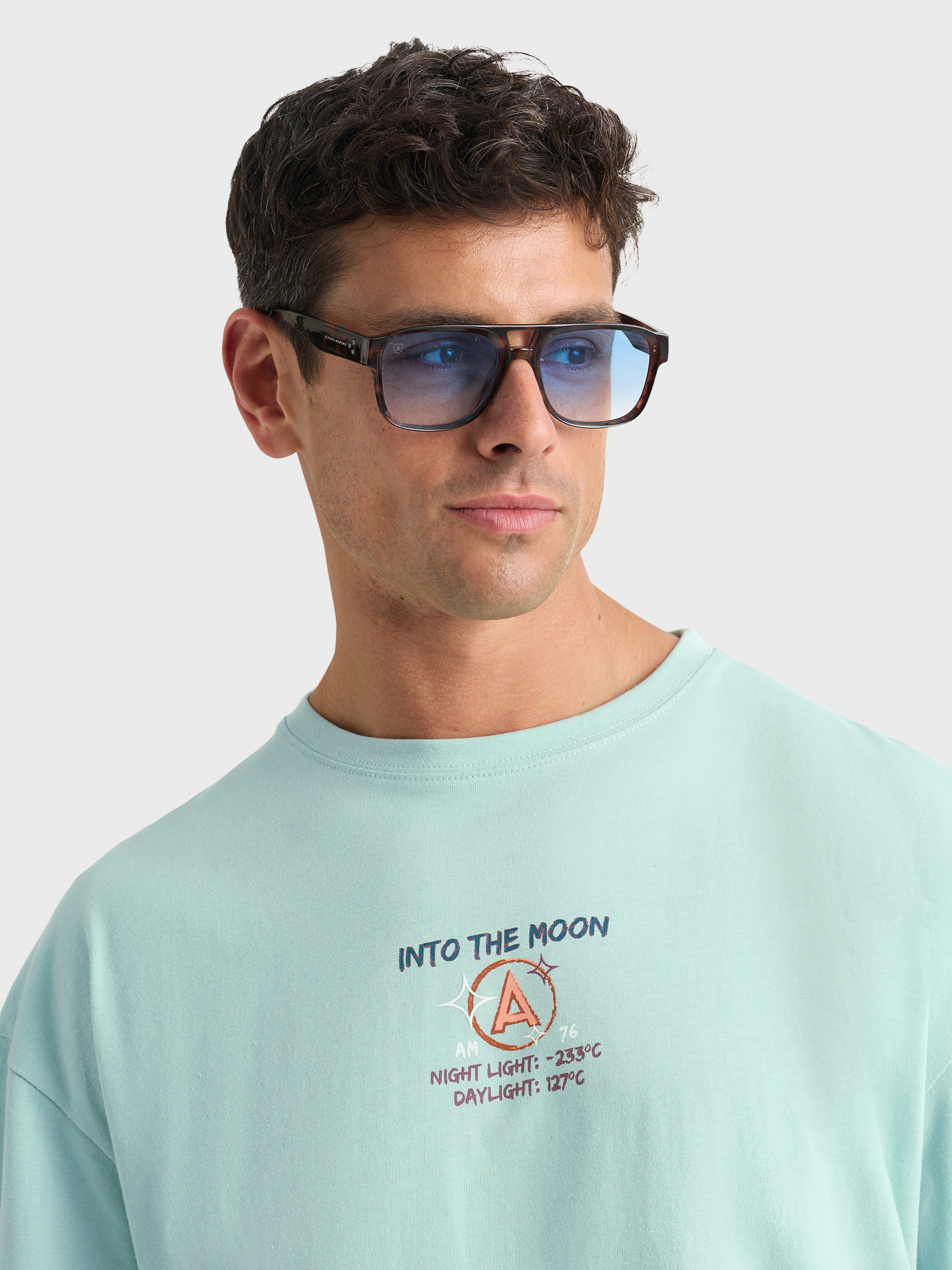 CAMISETA MOON