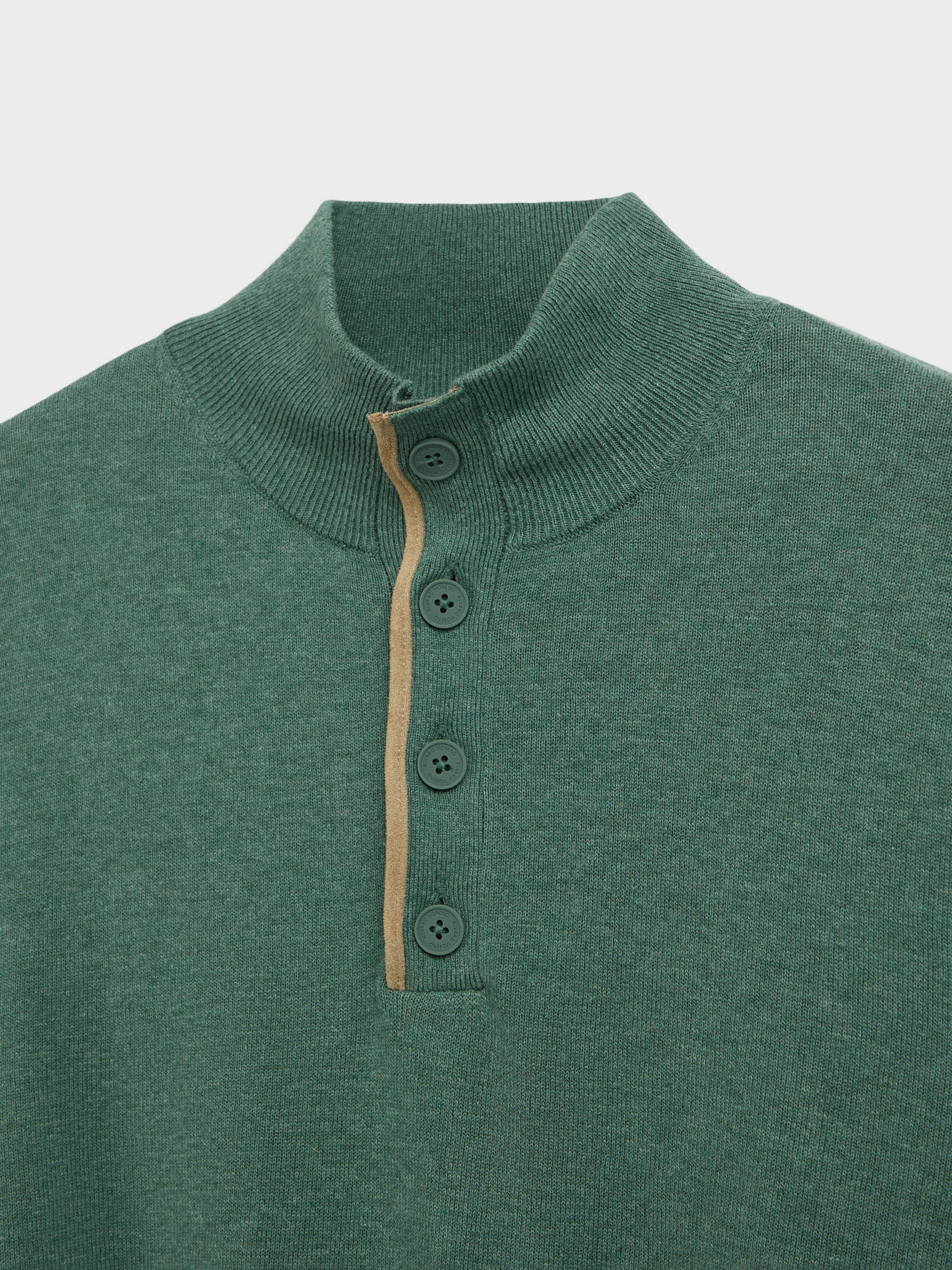 JERSEY BUTTON COLLAR