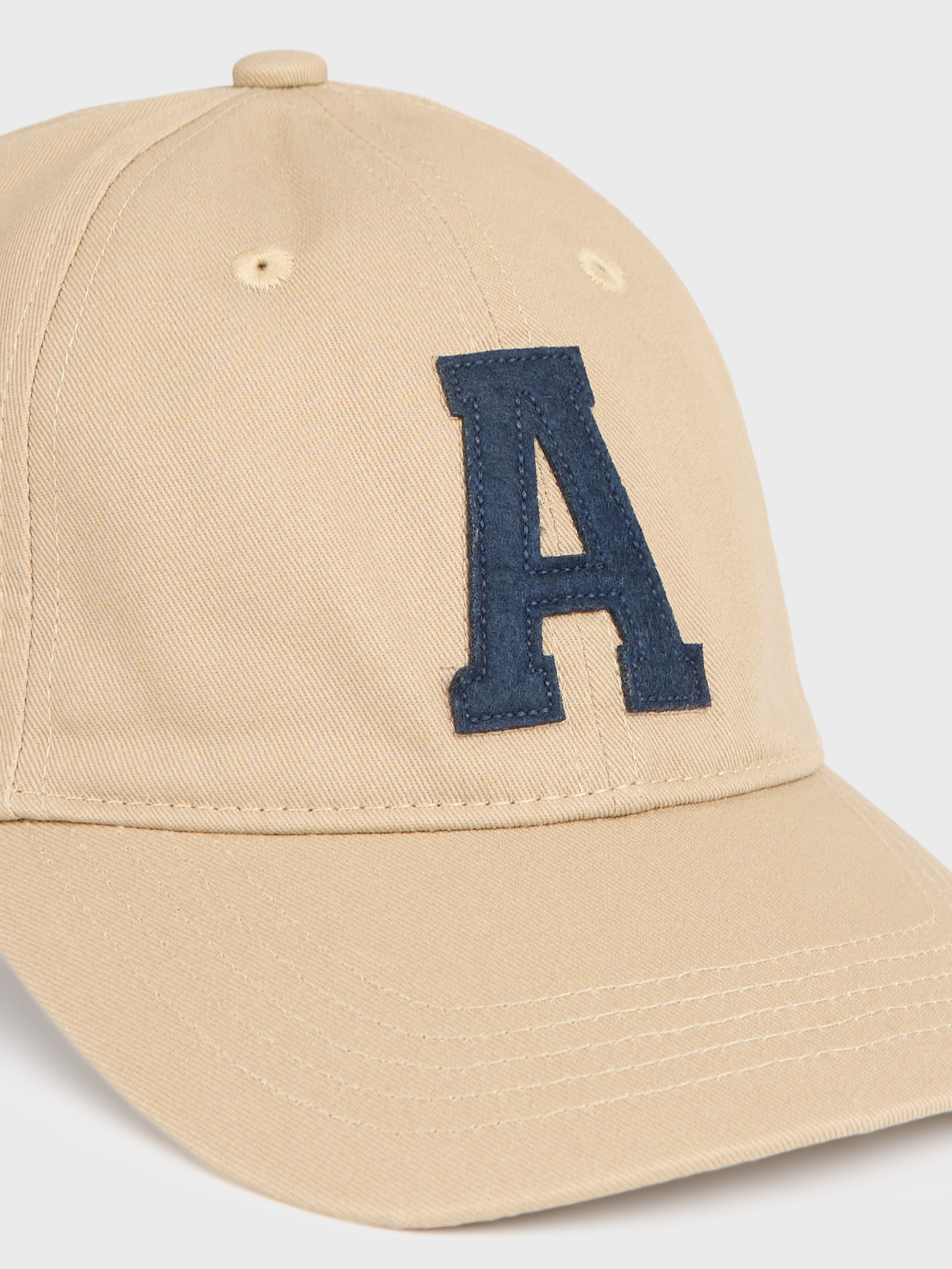 GORRA VARSITY
