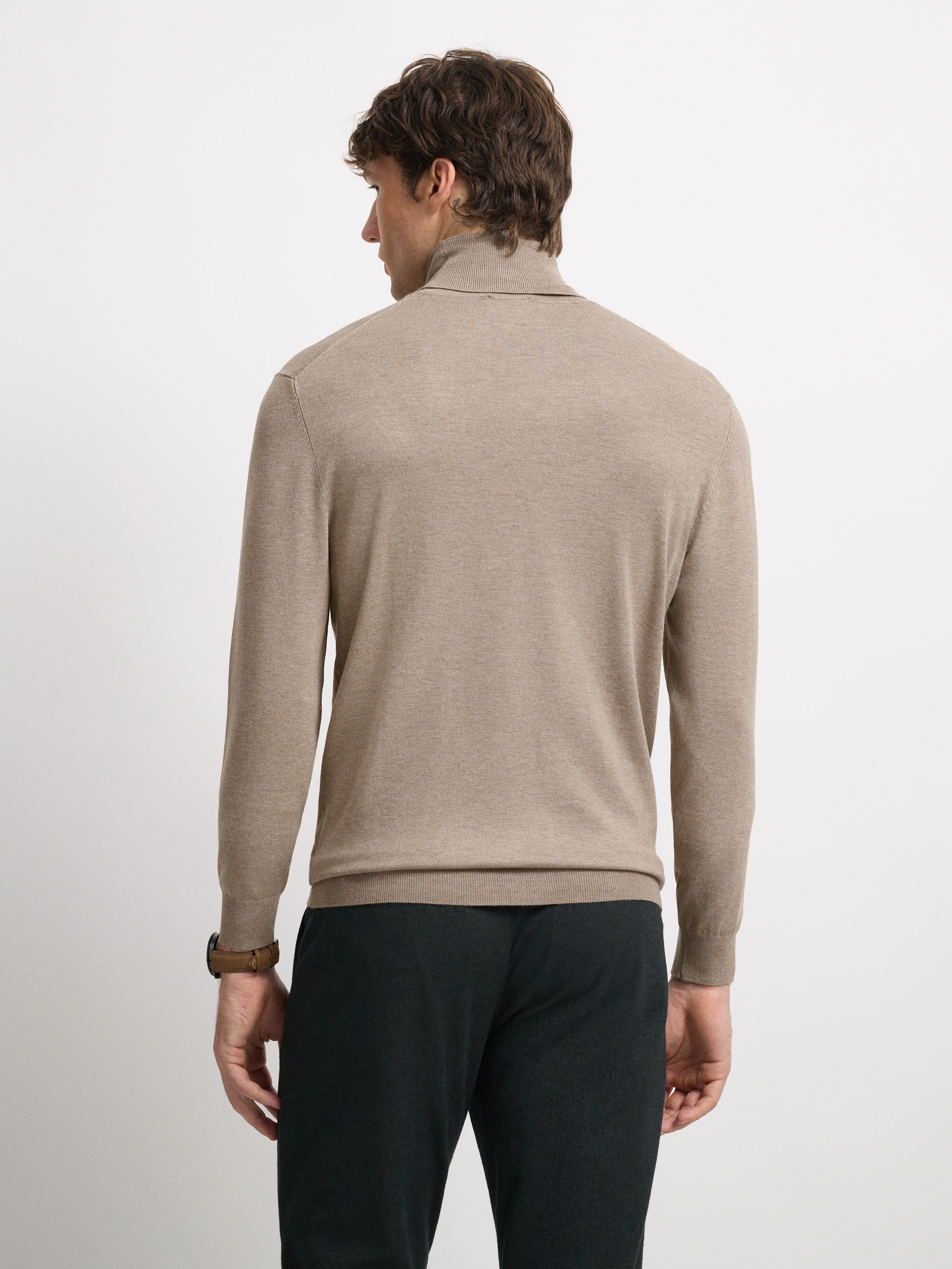 JERSEY CUELLO VUELTO