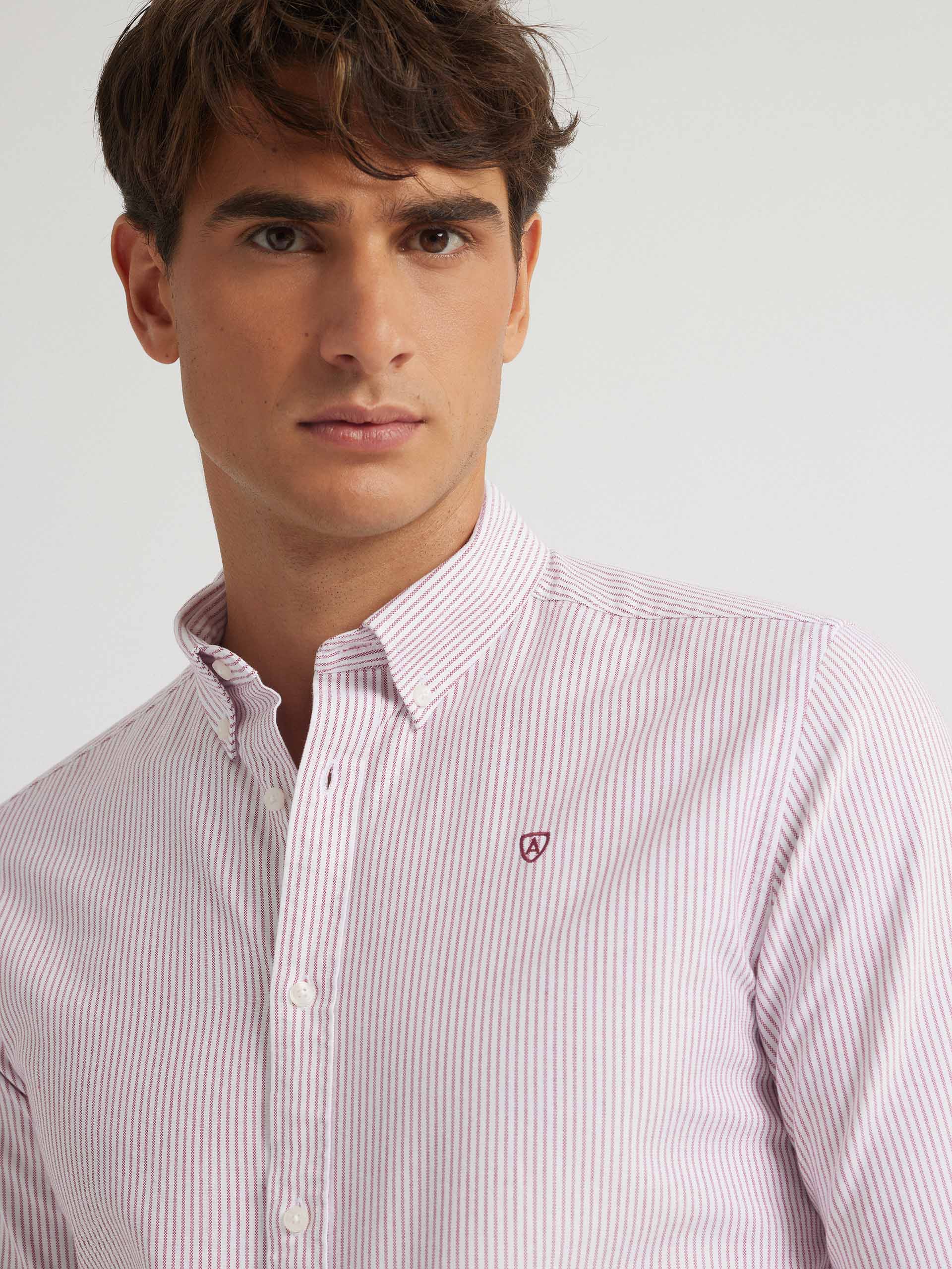 CAMISA OXFORD REGENT BURDEOS
