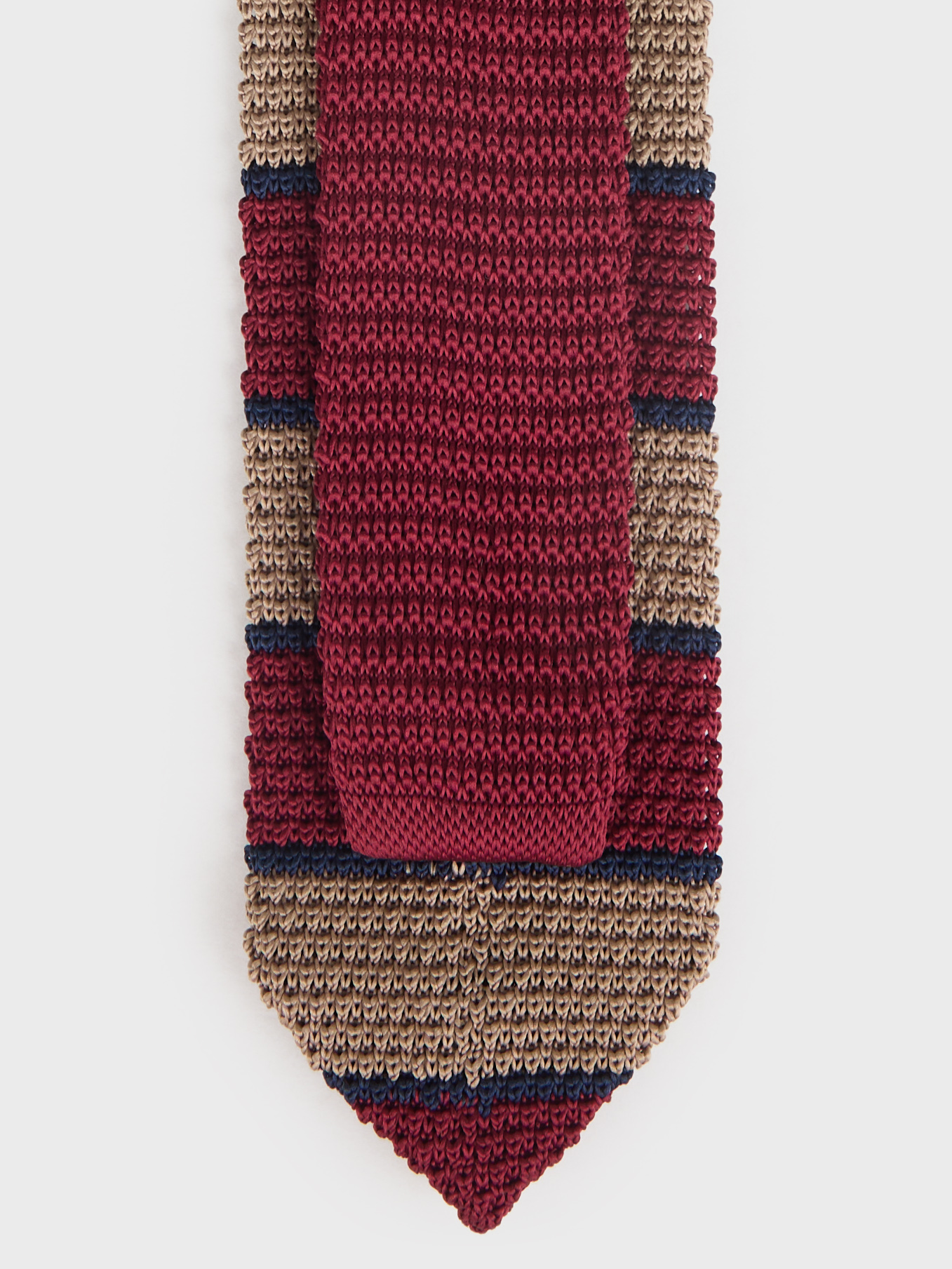 CORBATA PUNTO