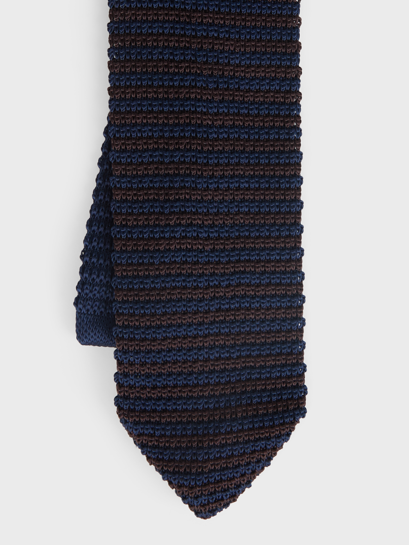 CORBATA PUNTO