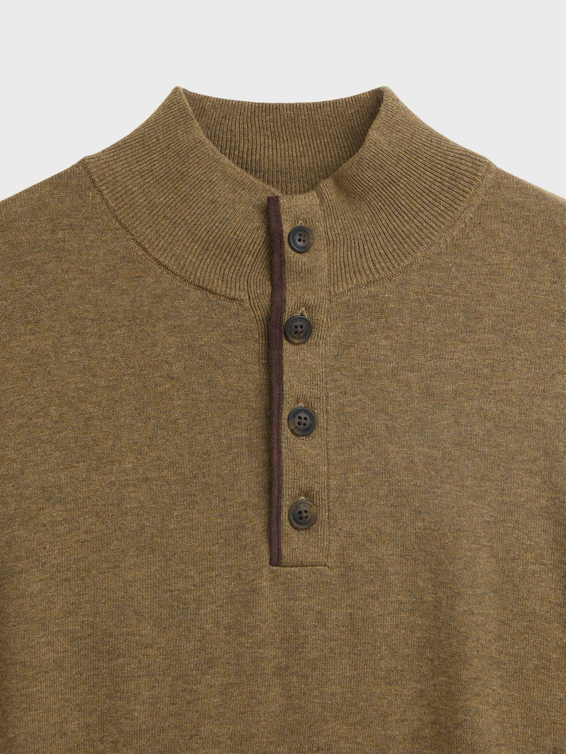 JERSEY BUTTON COLLAR