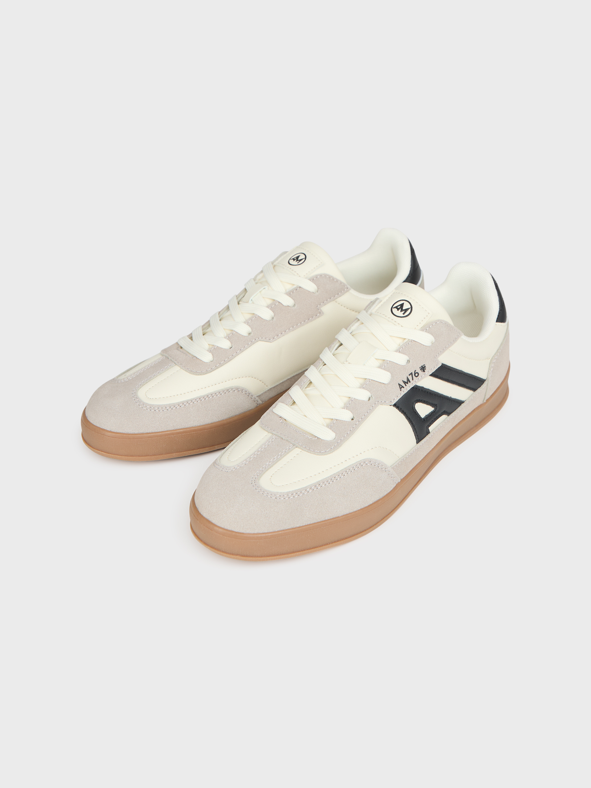 SNEAKERS SOCCER