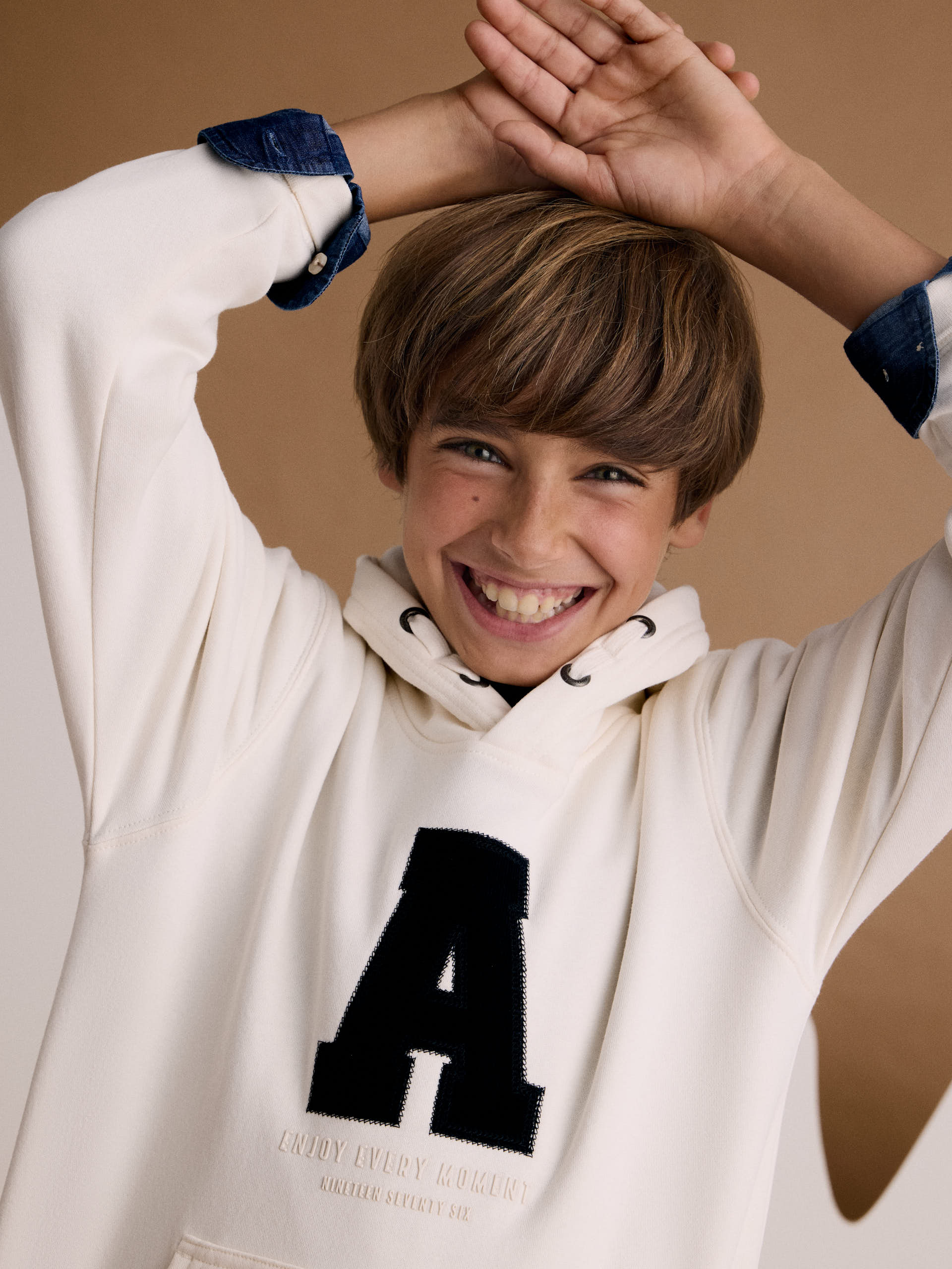 SUDADERA MOMENT KIDS