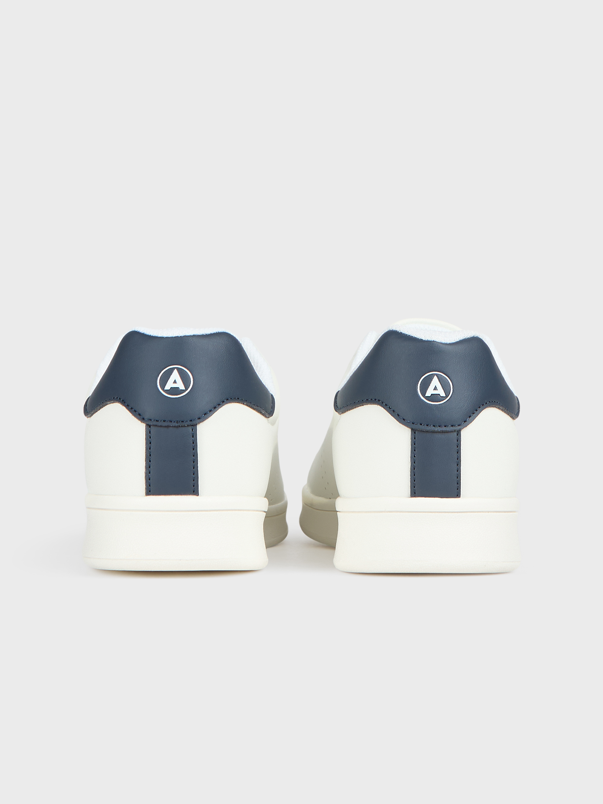 SNEAKERS CLASSIC