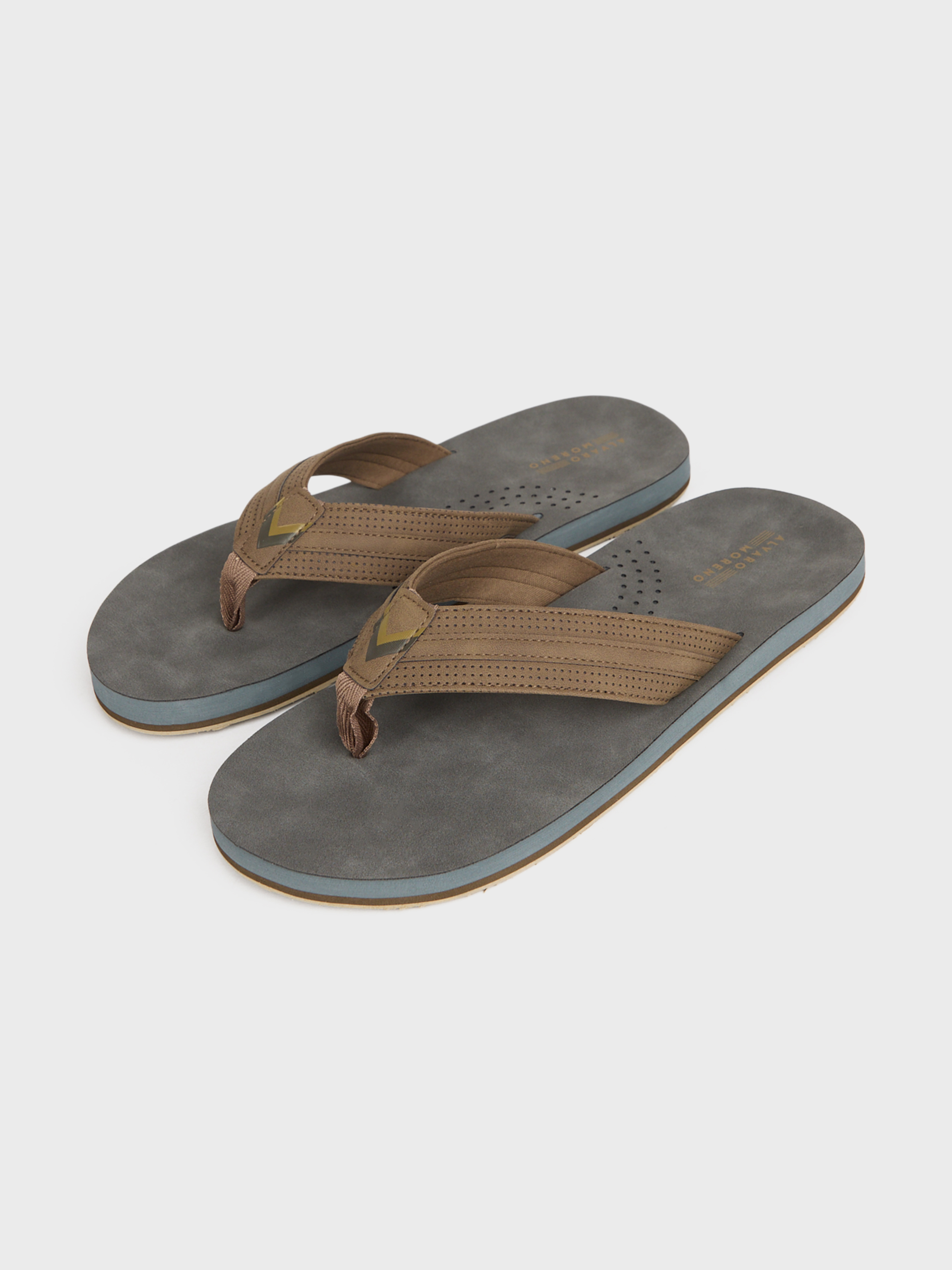 CHANCLAS DESERT GRIS