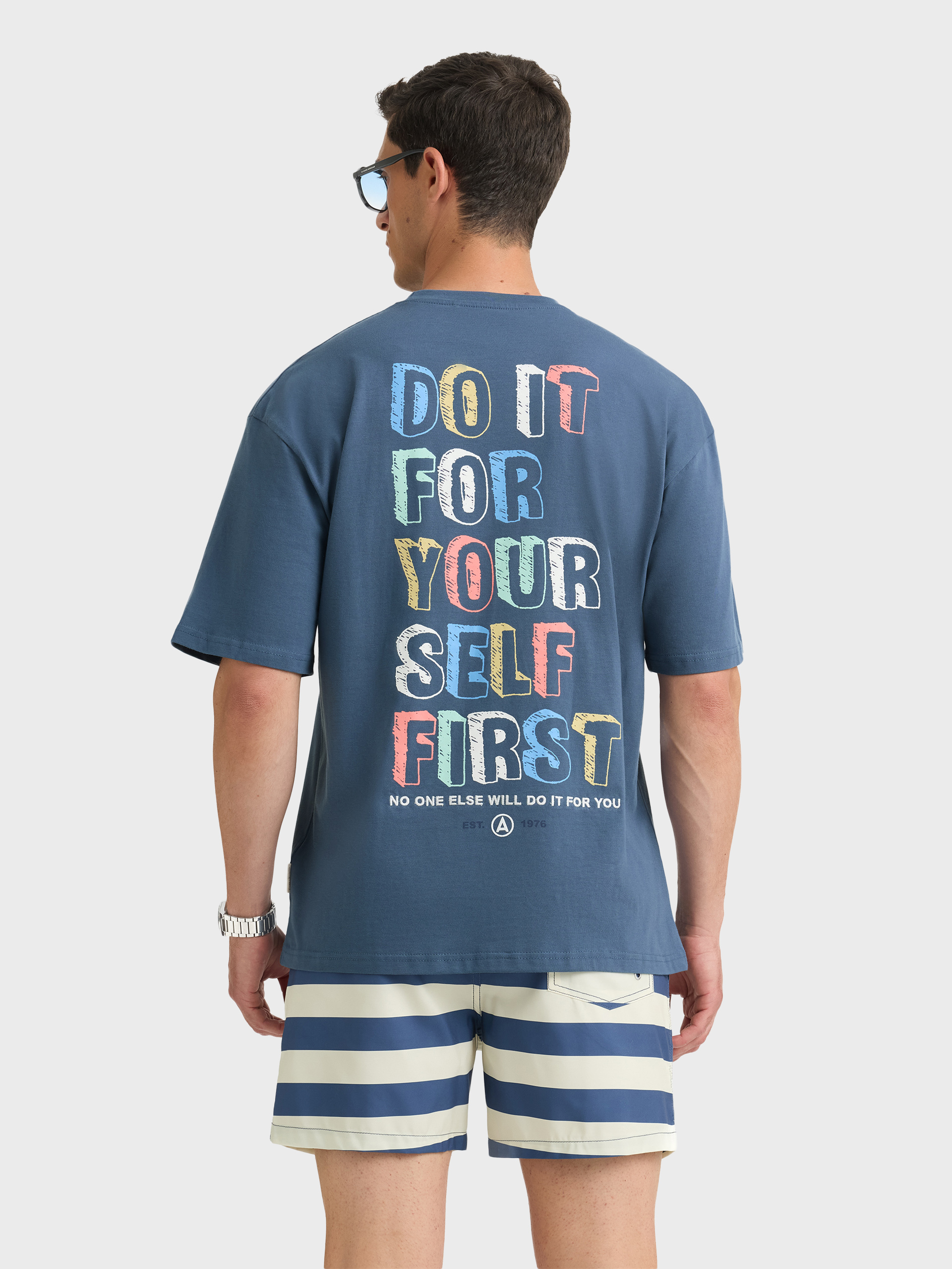 CAMISETA LETTERS AZUL MARINO