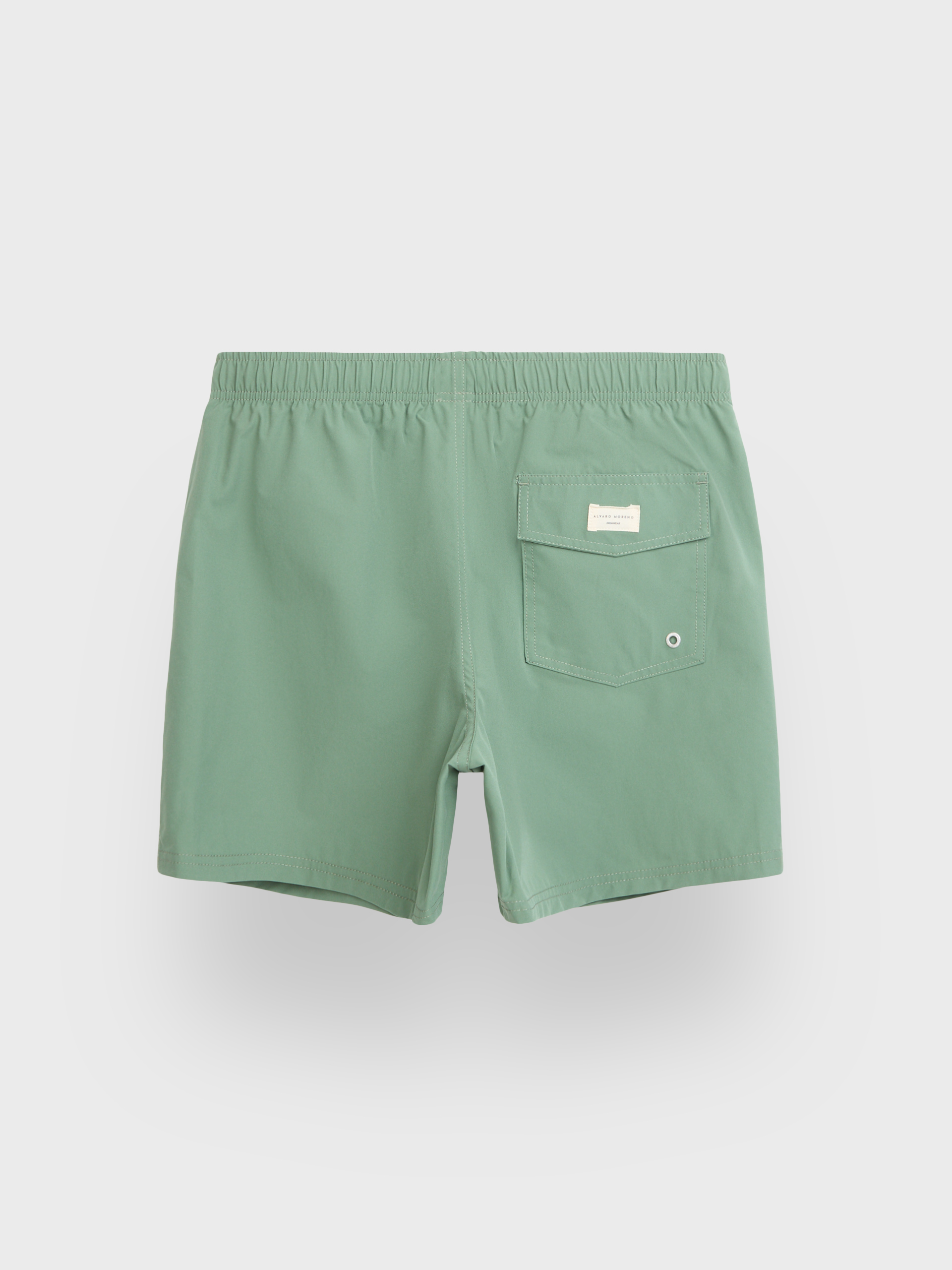 BA&Ntilde;ADOR SOLID