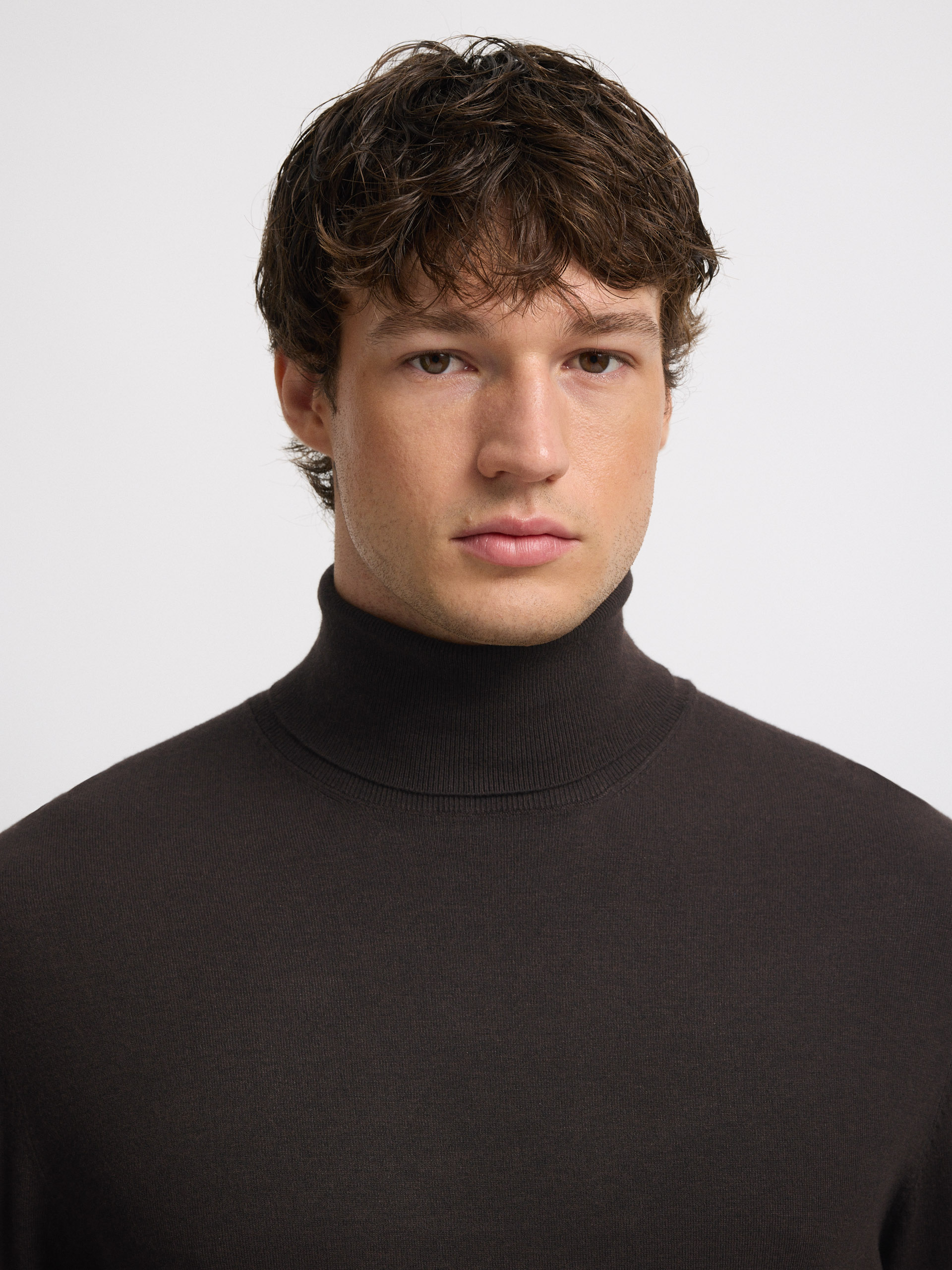 JERSEY CUELLO VUELTO
