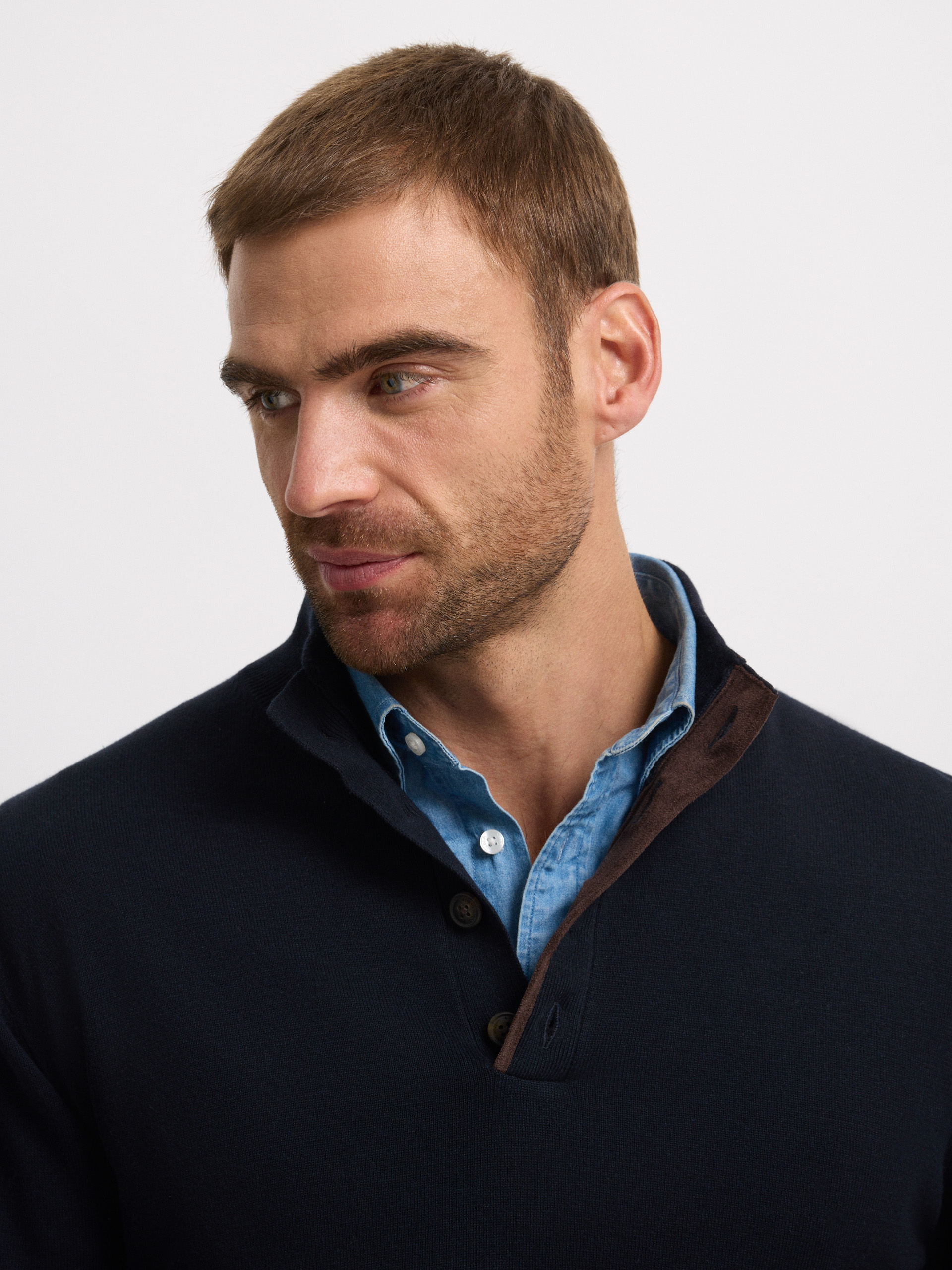 JERSEY BUTTON COLLAR