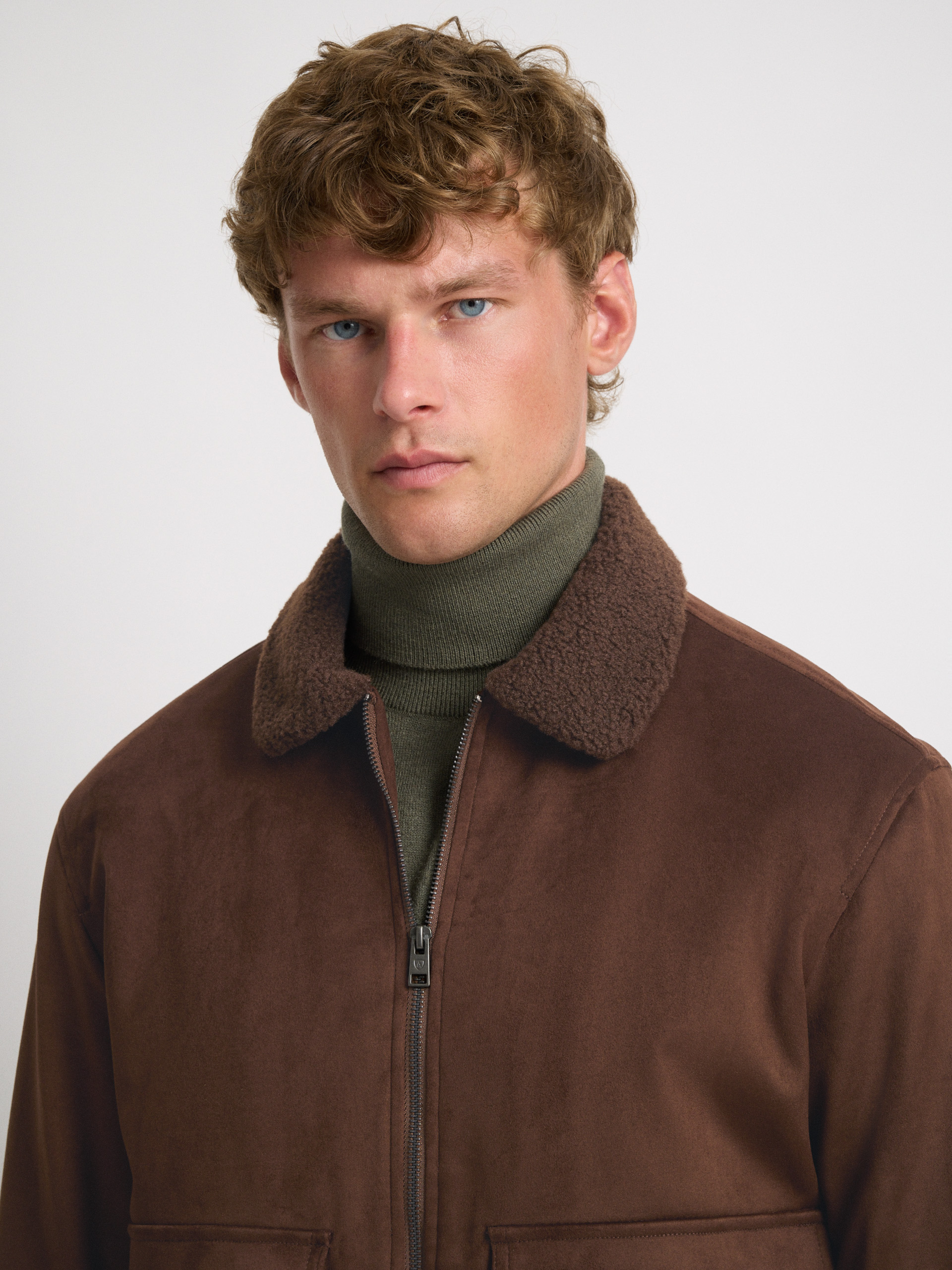 CAZADORA MOSBY