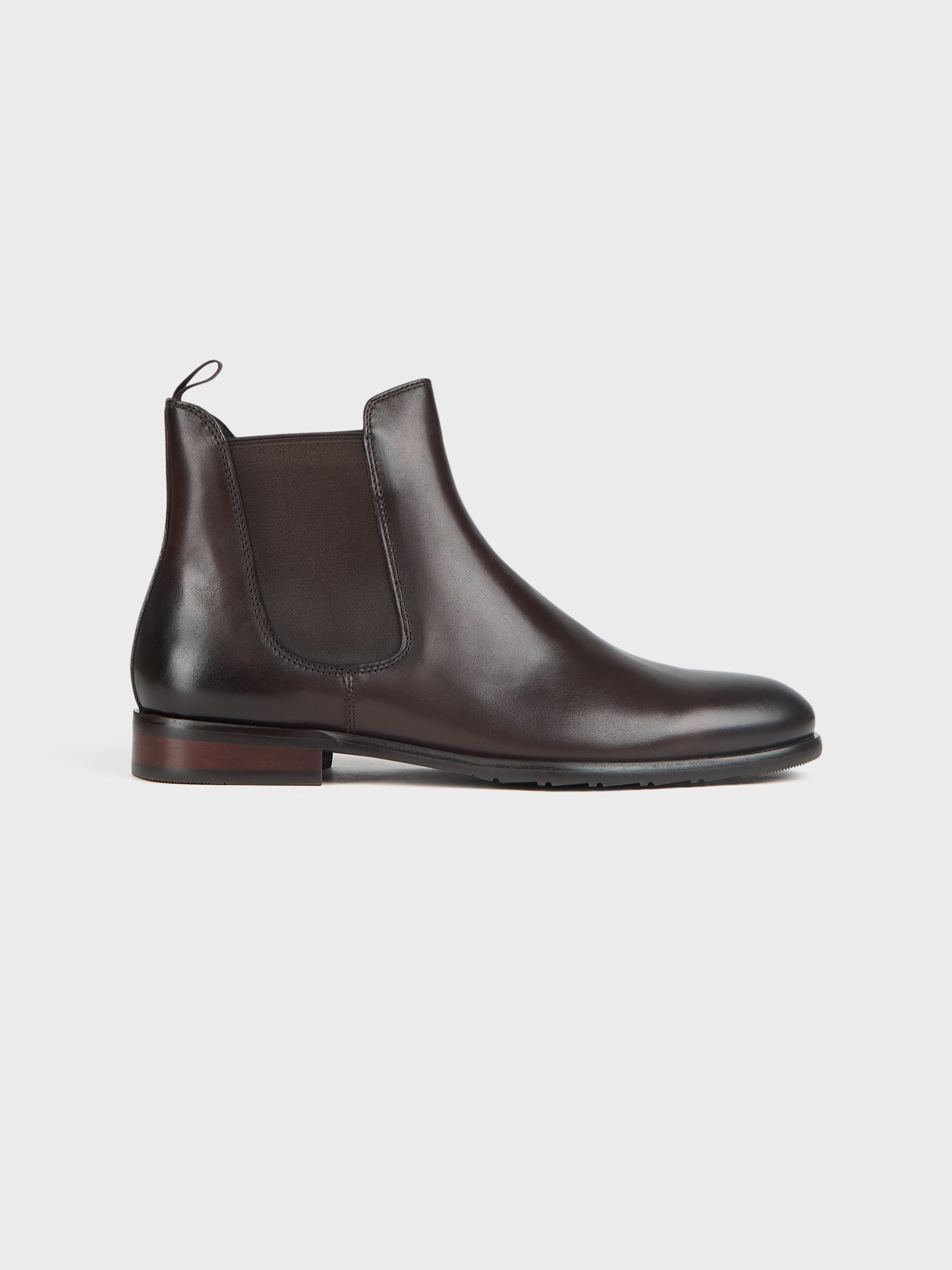 BOTA CHELSEA PIEL MARR&Oacute;N