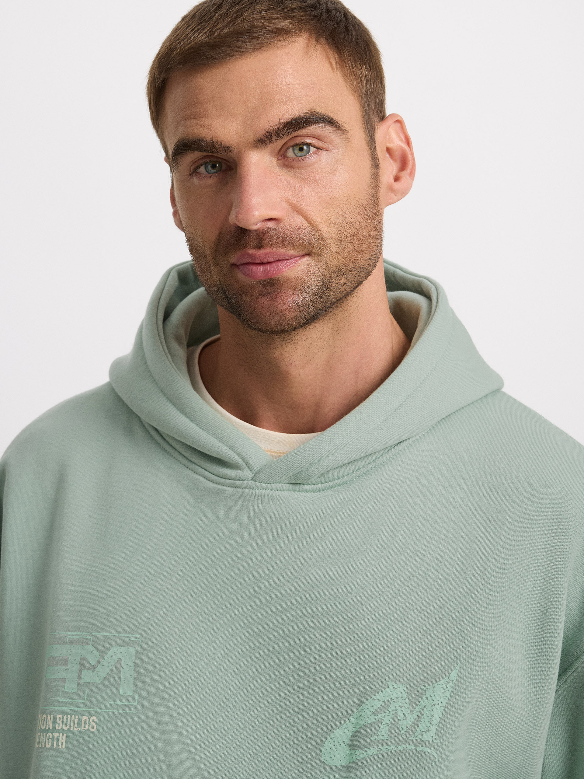 SUDADERA STRENGTH