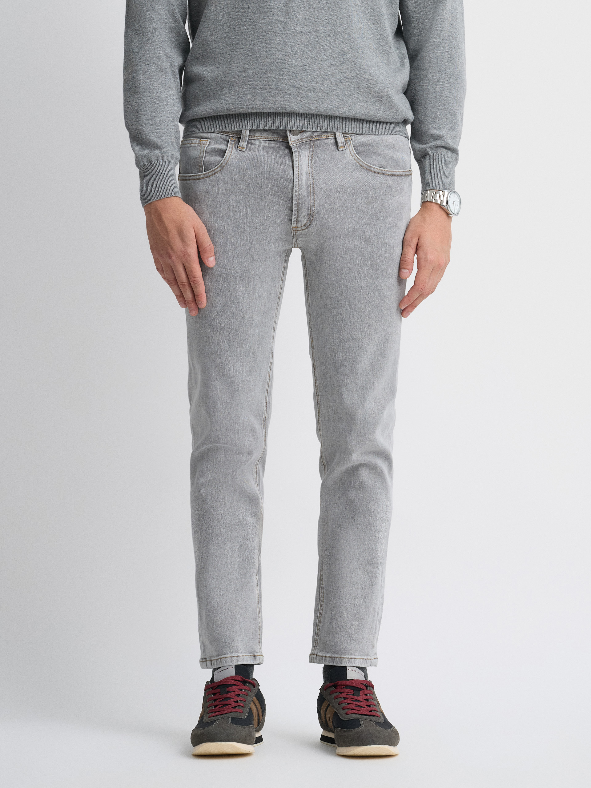 DENIM SLIM BASICO GRIS