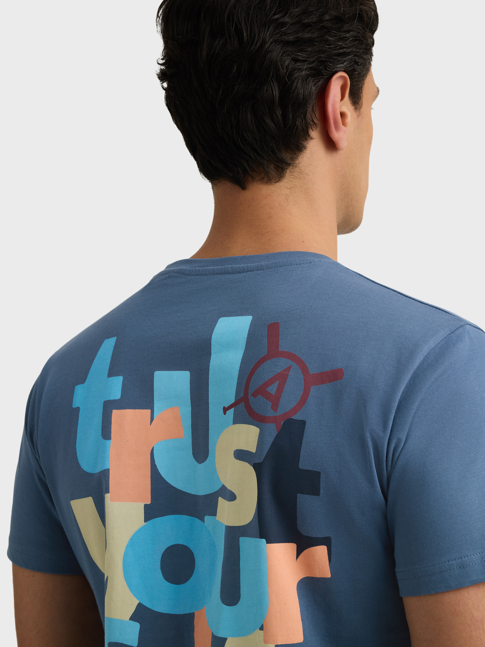 CAMISETA TRUST