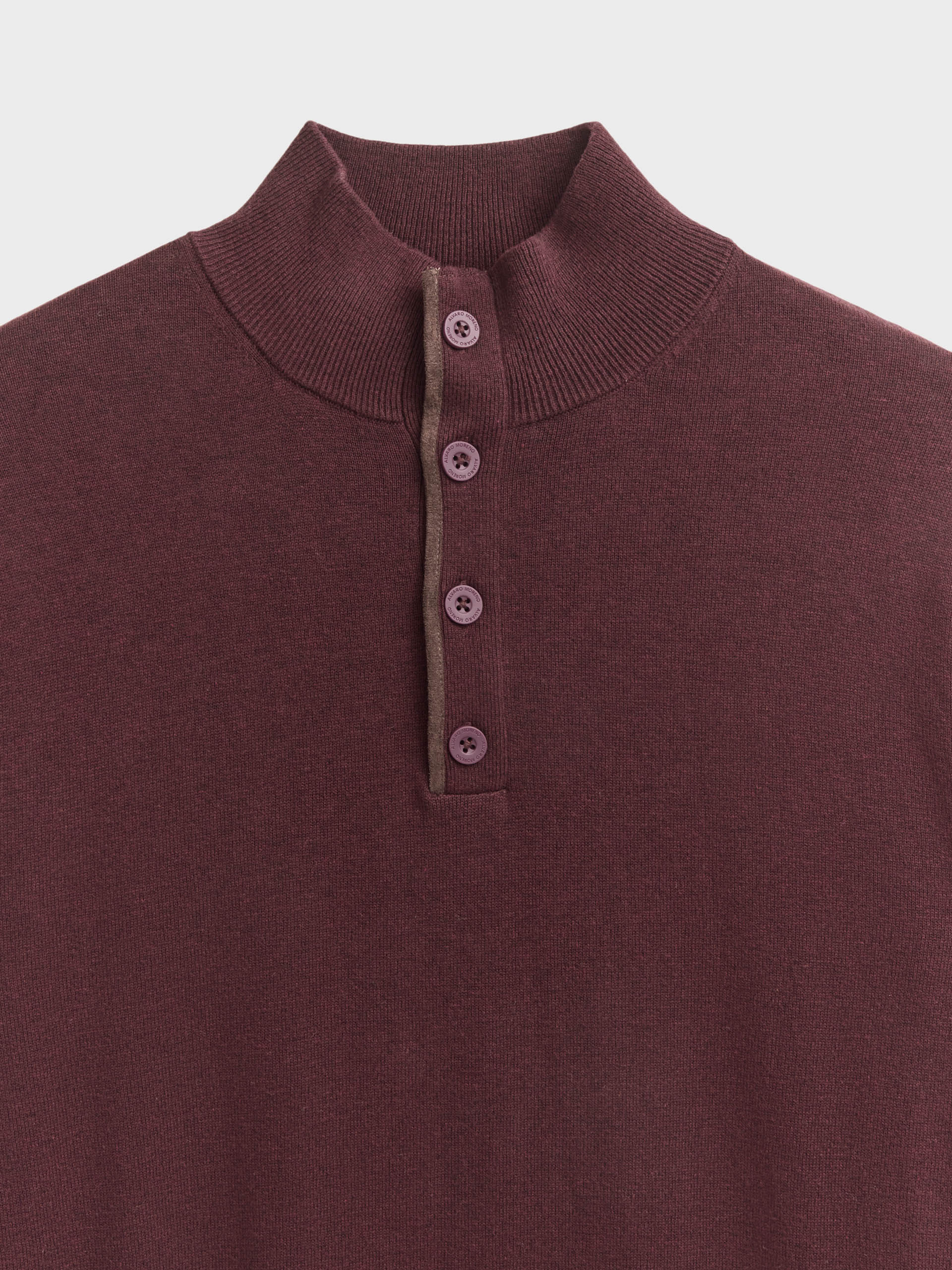 JERSEY BUTTON COLLAR