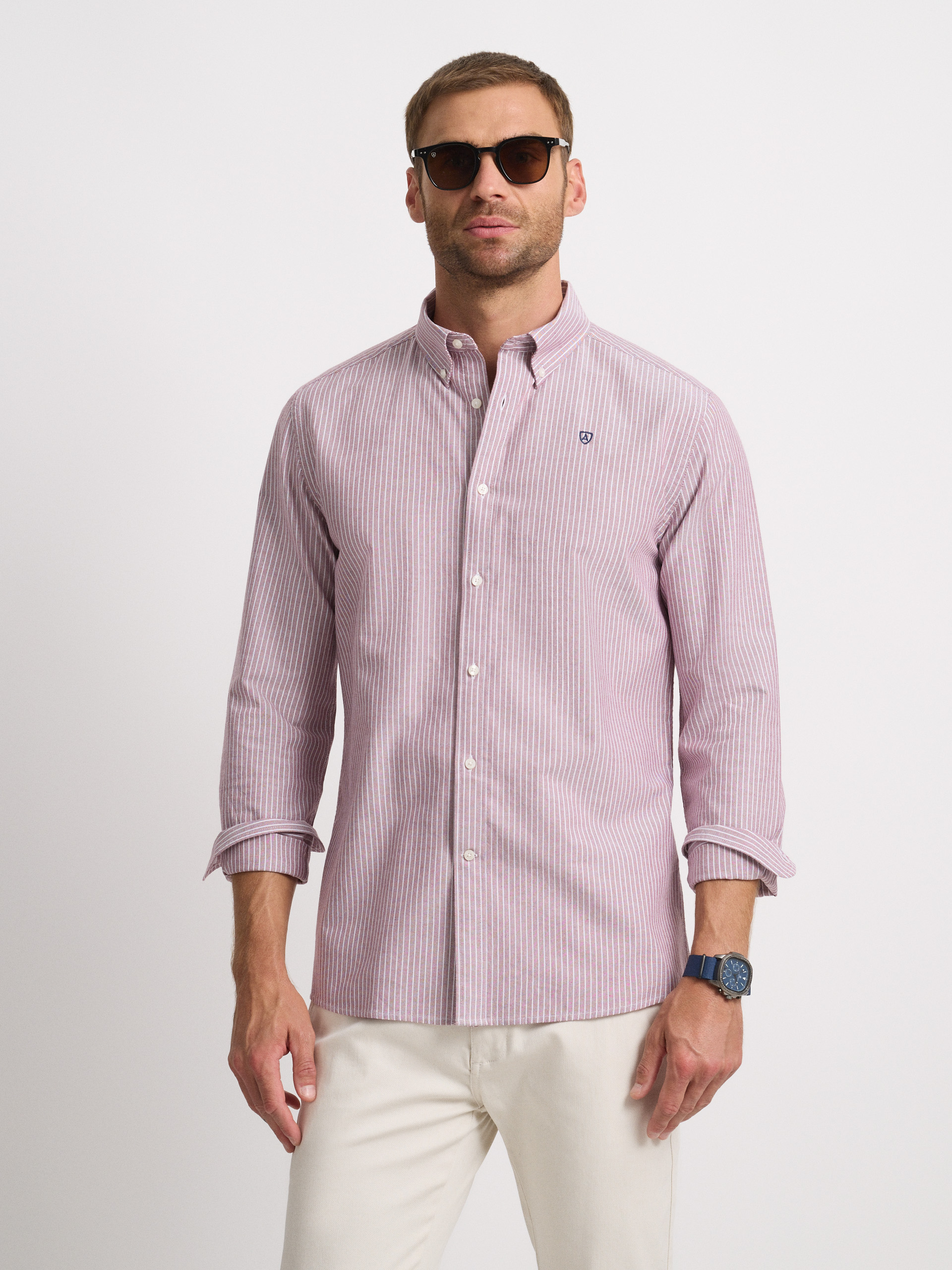 CAMISA OXFORD RAYAS DOWN BURDEOS