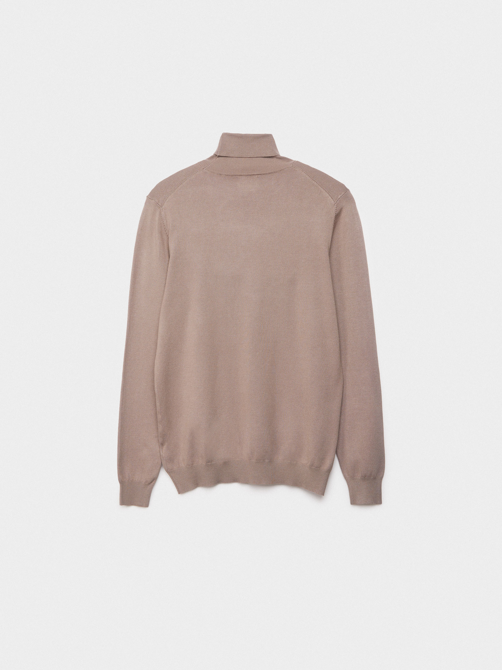 JERSEY CUELLO VUELTO