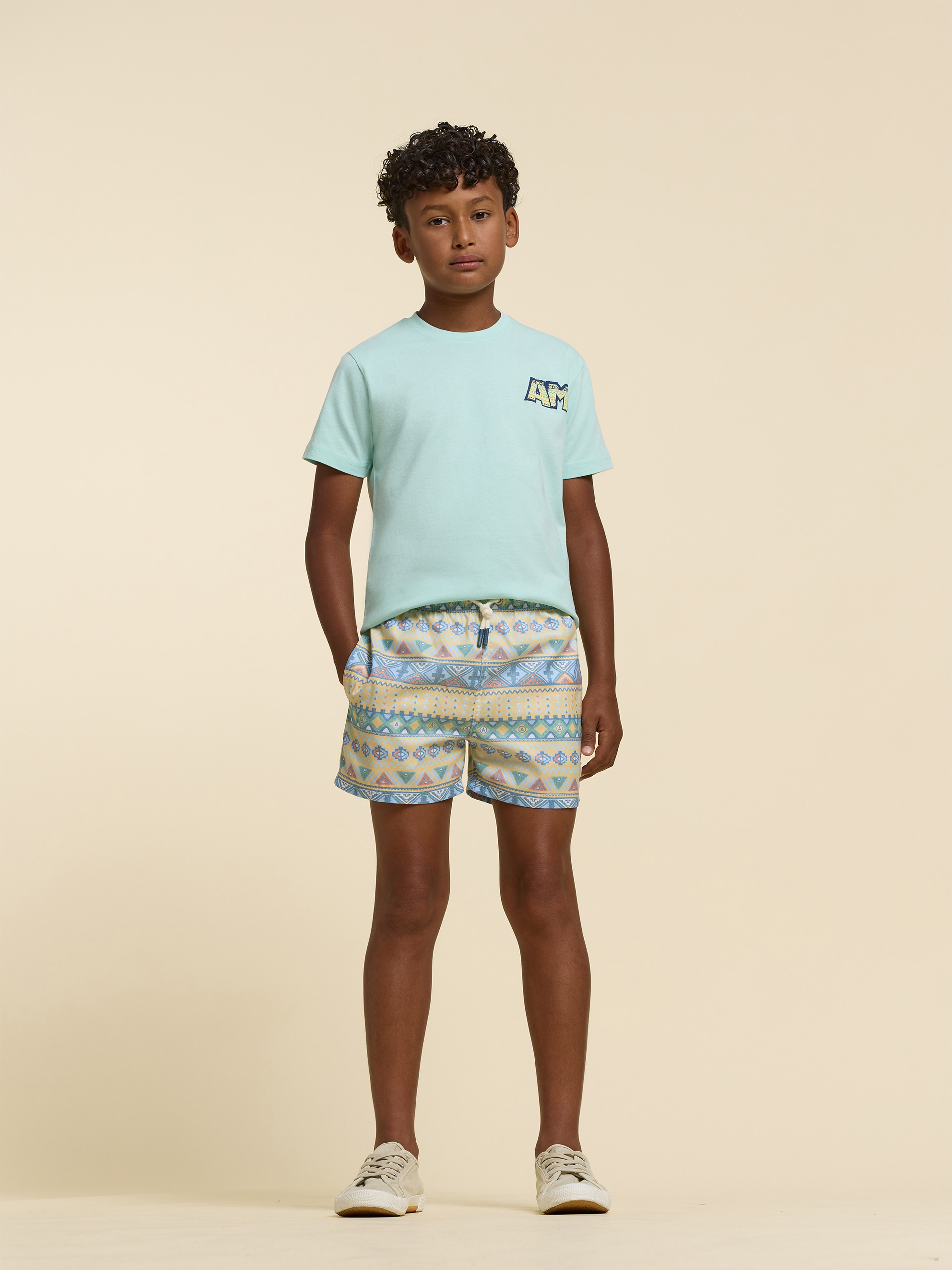 BA&Ntilde;ADOR DAKOTA KIDS