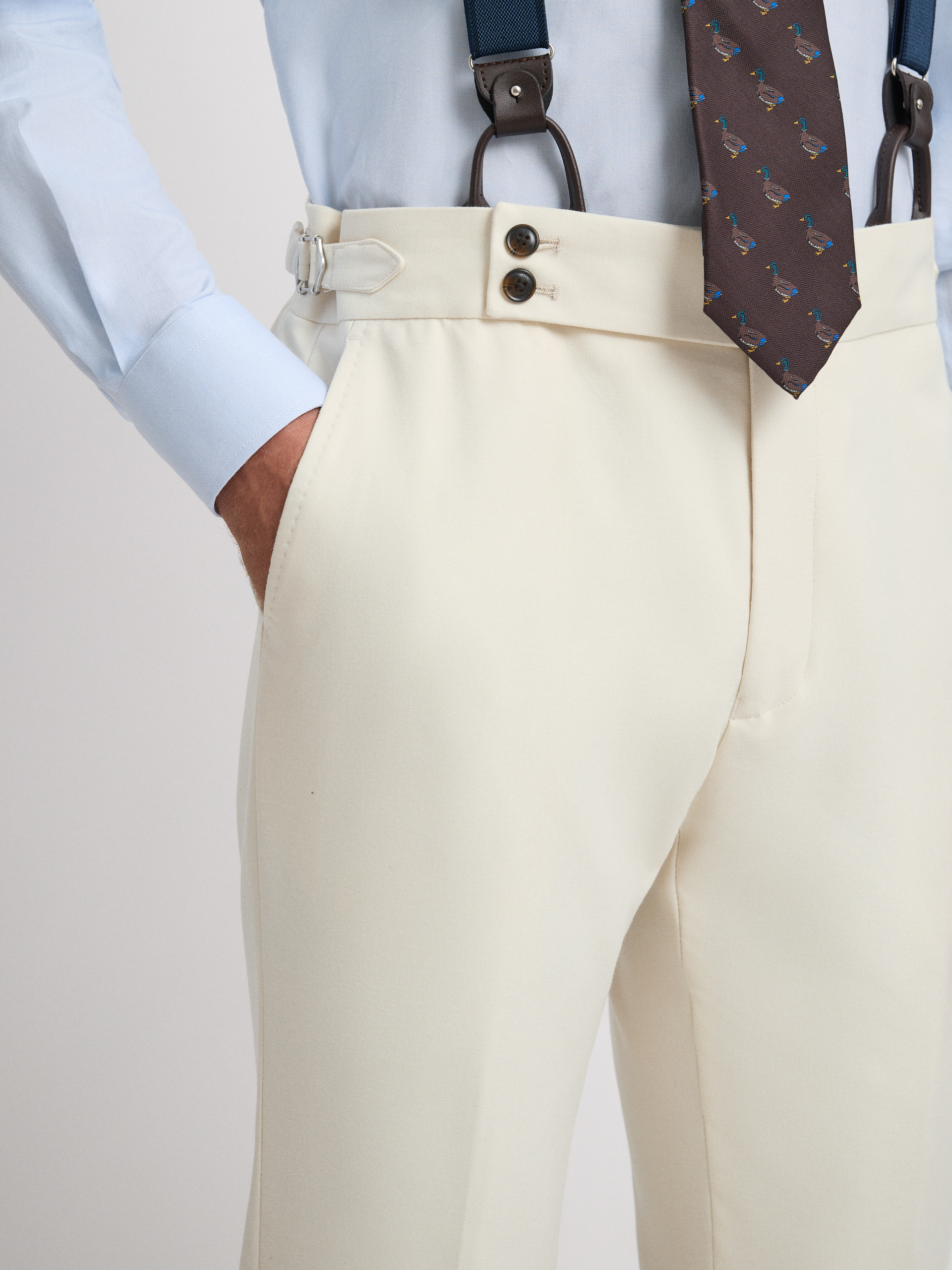 PANTALON GURKHA