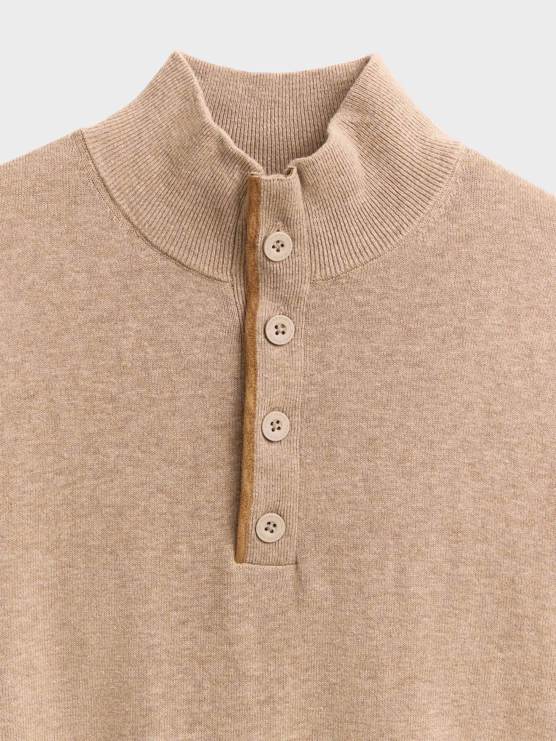 JERSEY BUTTON COLLAR