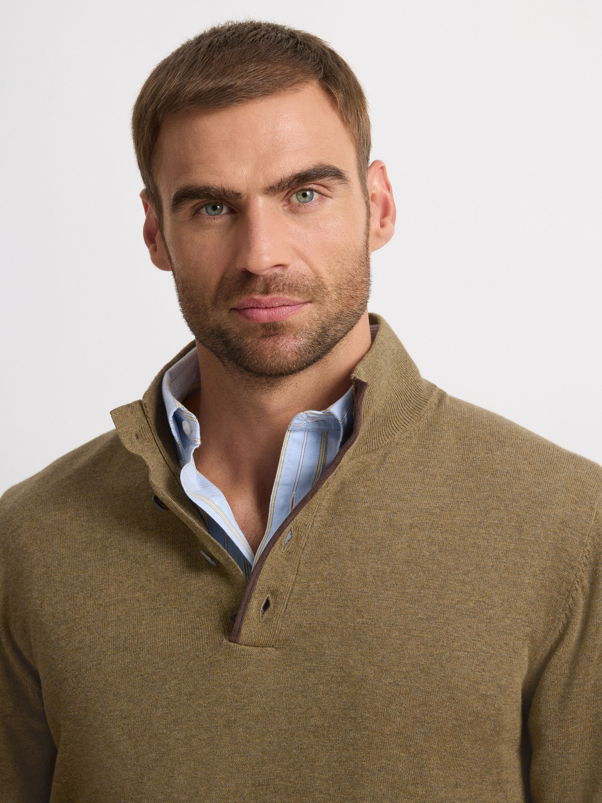 JERSEY BUTTON COLLAR