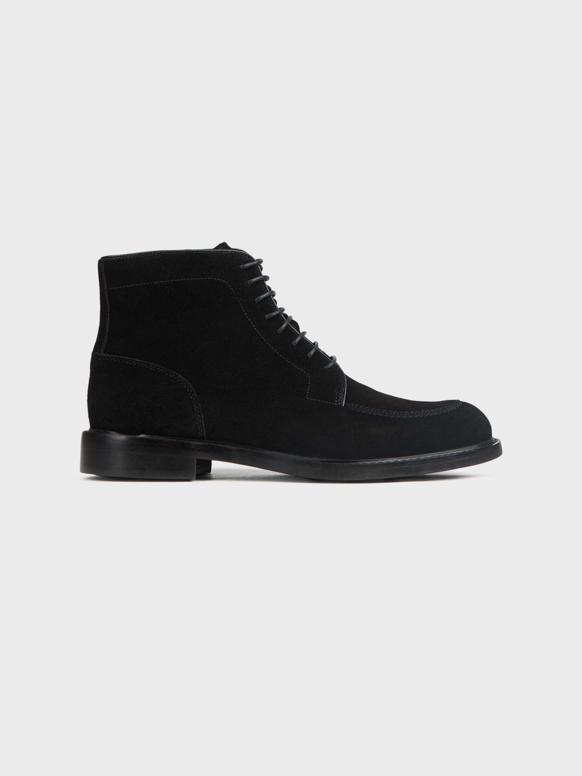 BOTA SERRAJE CORDON NEGRO